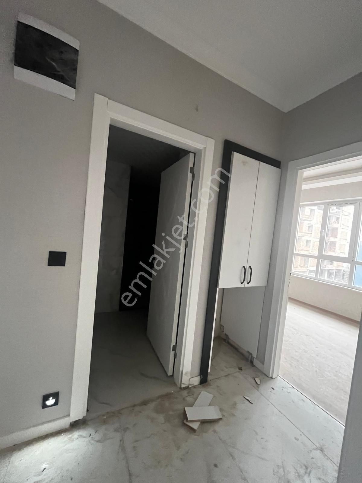 Yasin Güler Den Hamzaoğlu Mah 3+1 Dükkan Üstü Satılık Daire - Görsel 15