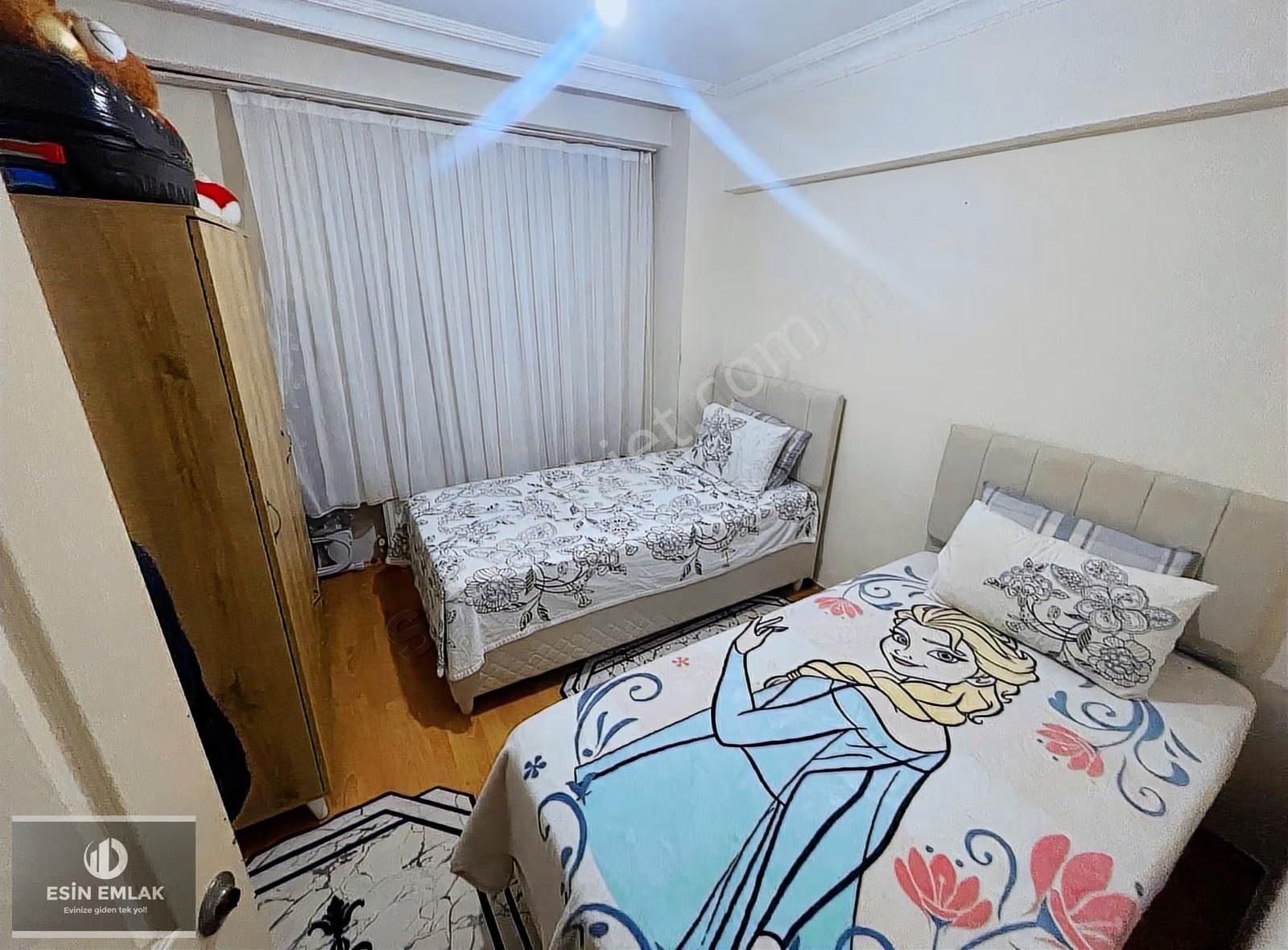 Esenyalı Fatih Camiinin Orada Geniş 2+1 Yüksek Giriş Daire - Görsel 27