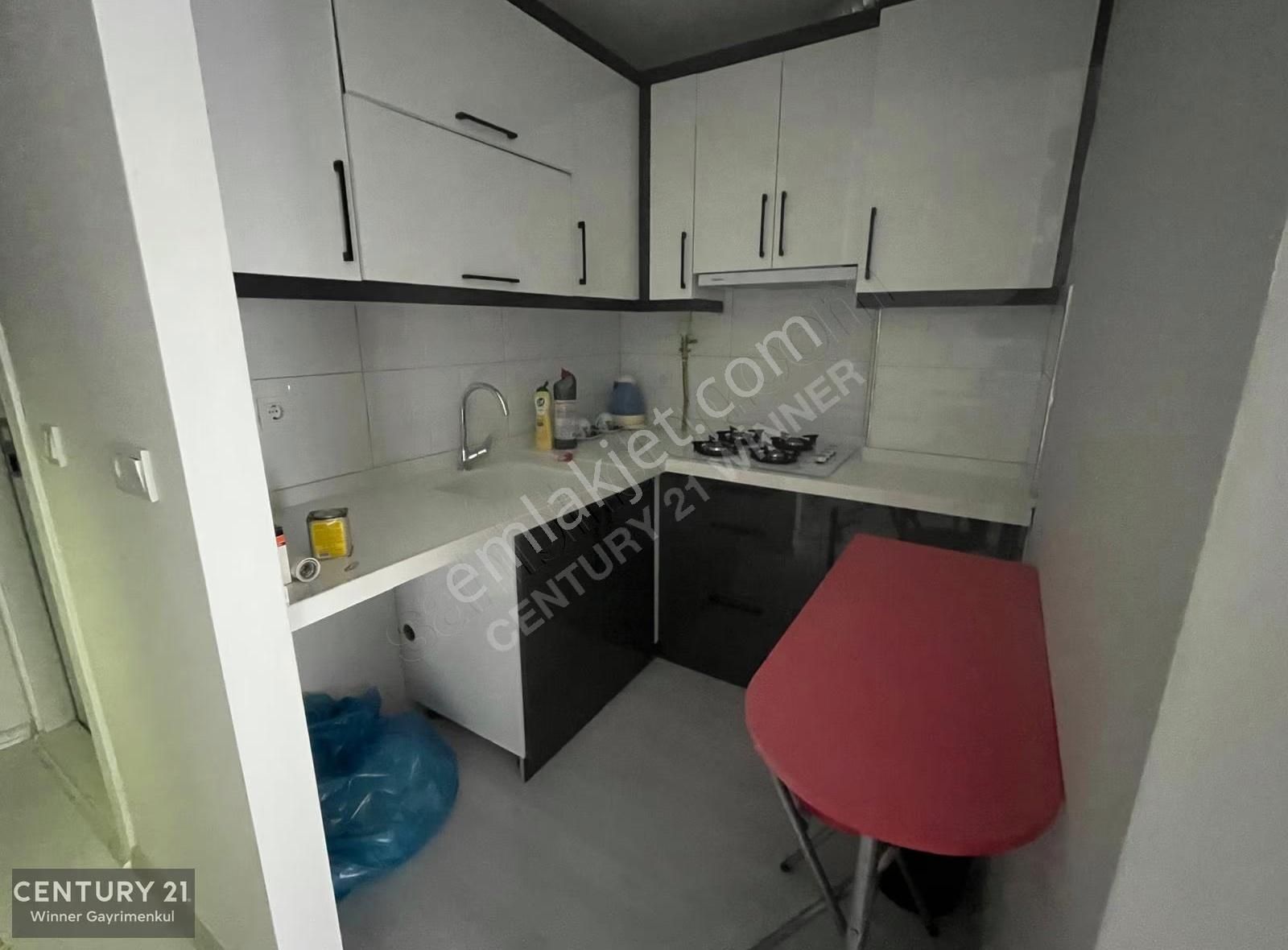 C21 Winner Plevne Mahallesi 1+1 Eşyalı Satılık Daire - Görsel 3