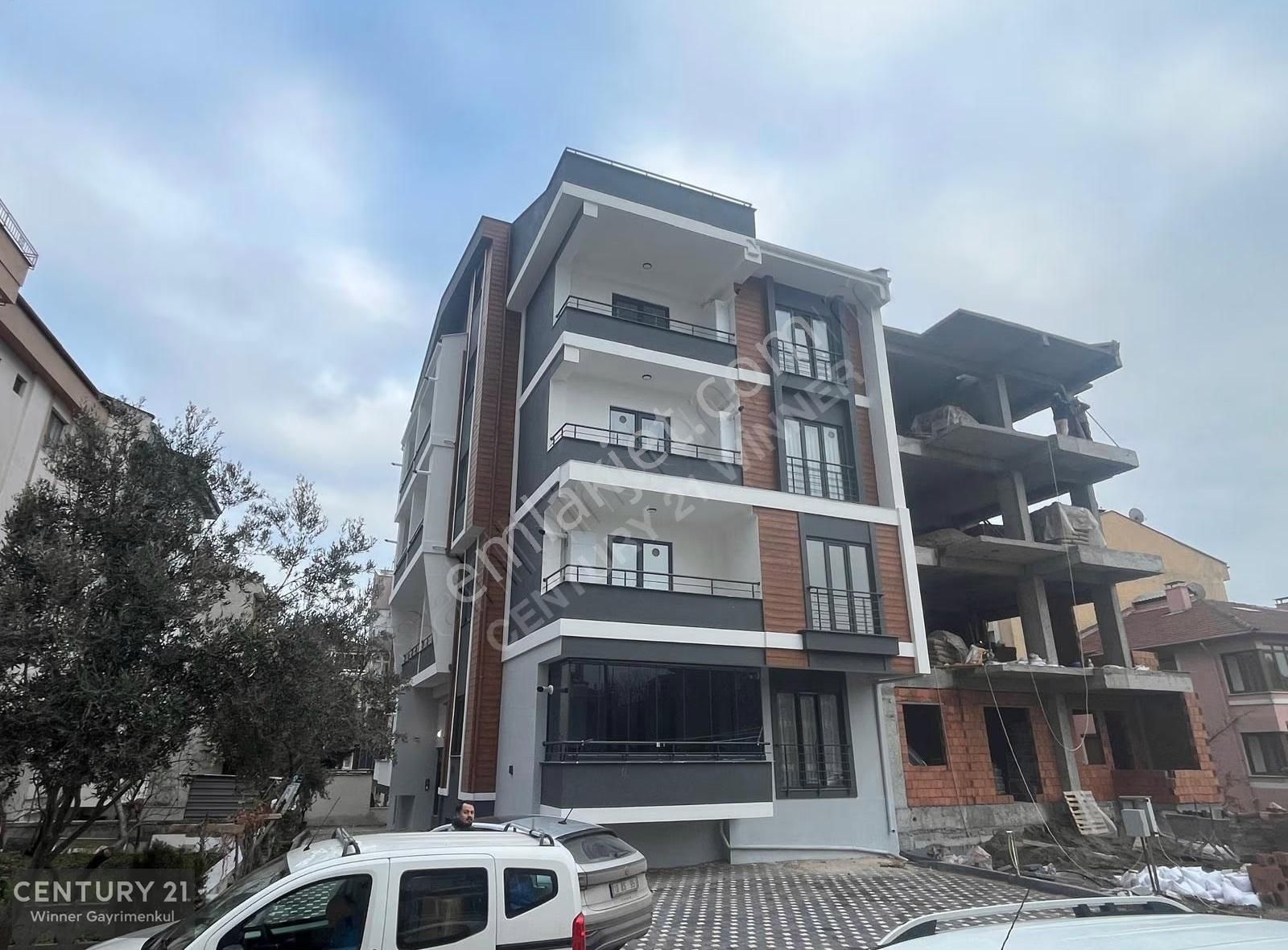 C21 Winner Plevne Mahallesi 1+1 Eşyalı Satılık Daire