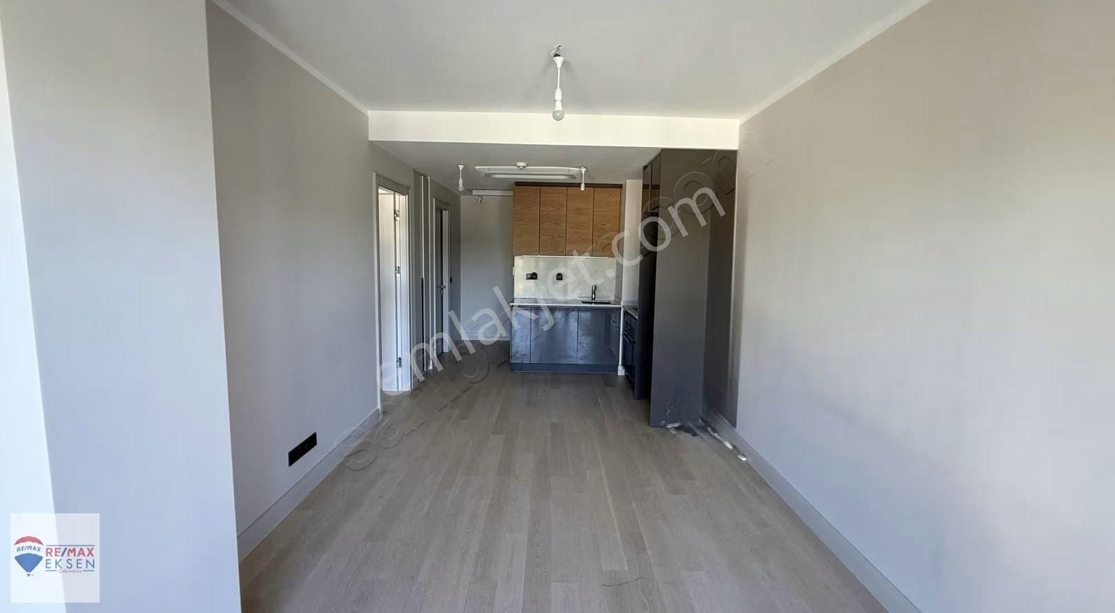 Koşuyolu Sur Yapı Excellence Boş Kiralık Ofis 69m² 1+1 - Görsel 6