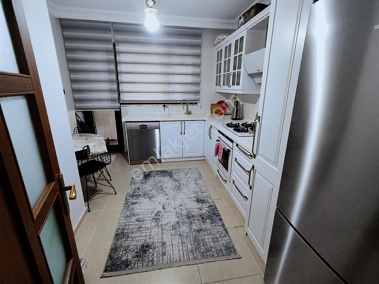 Denizevleri Sahil Tarafında Geniş 2+1 Daire - Görsel 3