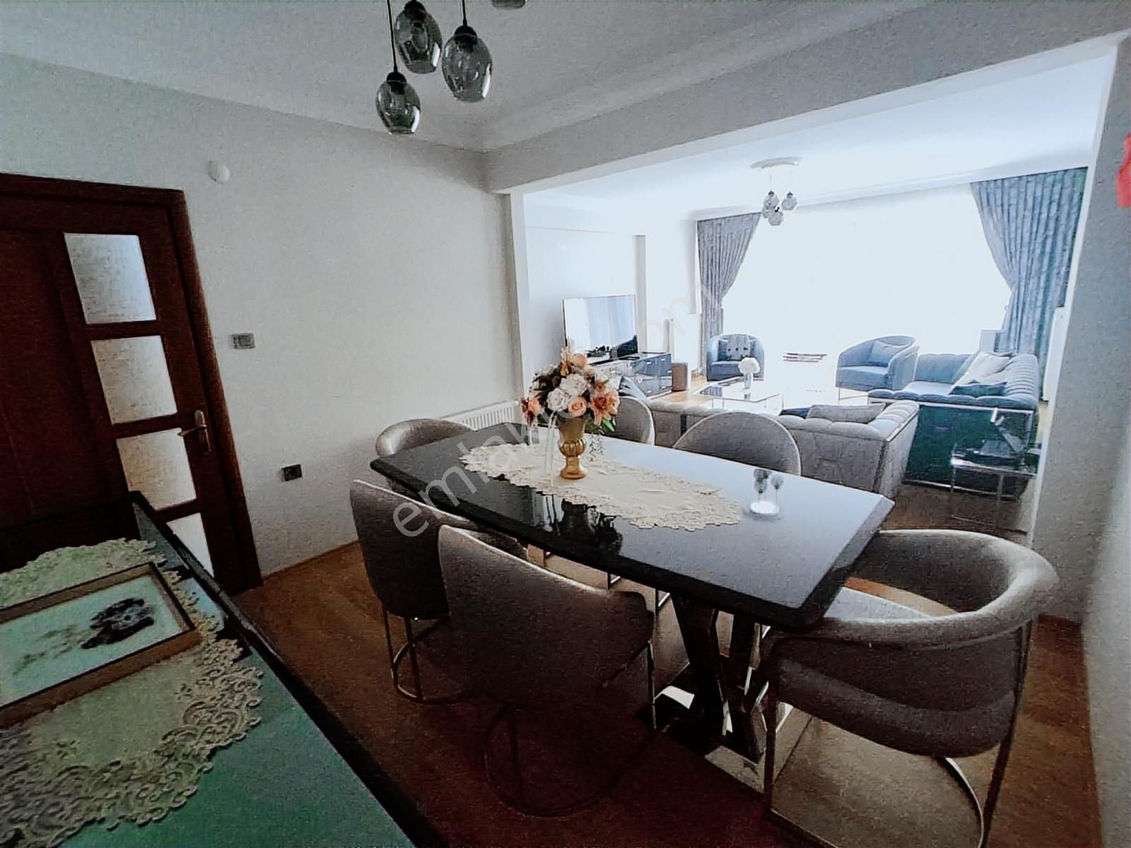 Denizevleri Sahil Tarafında Geniş 2+1 Daire - Görsel 2