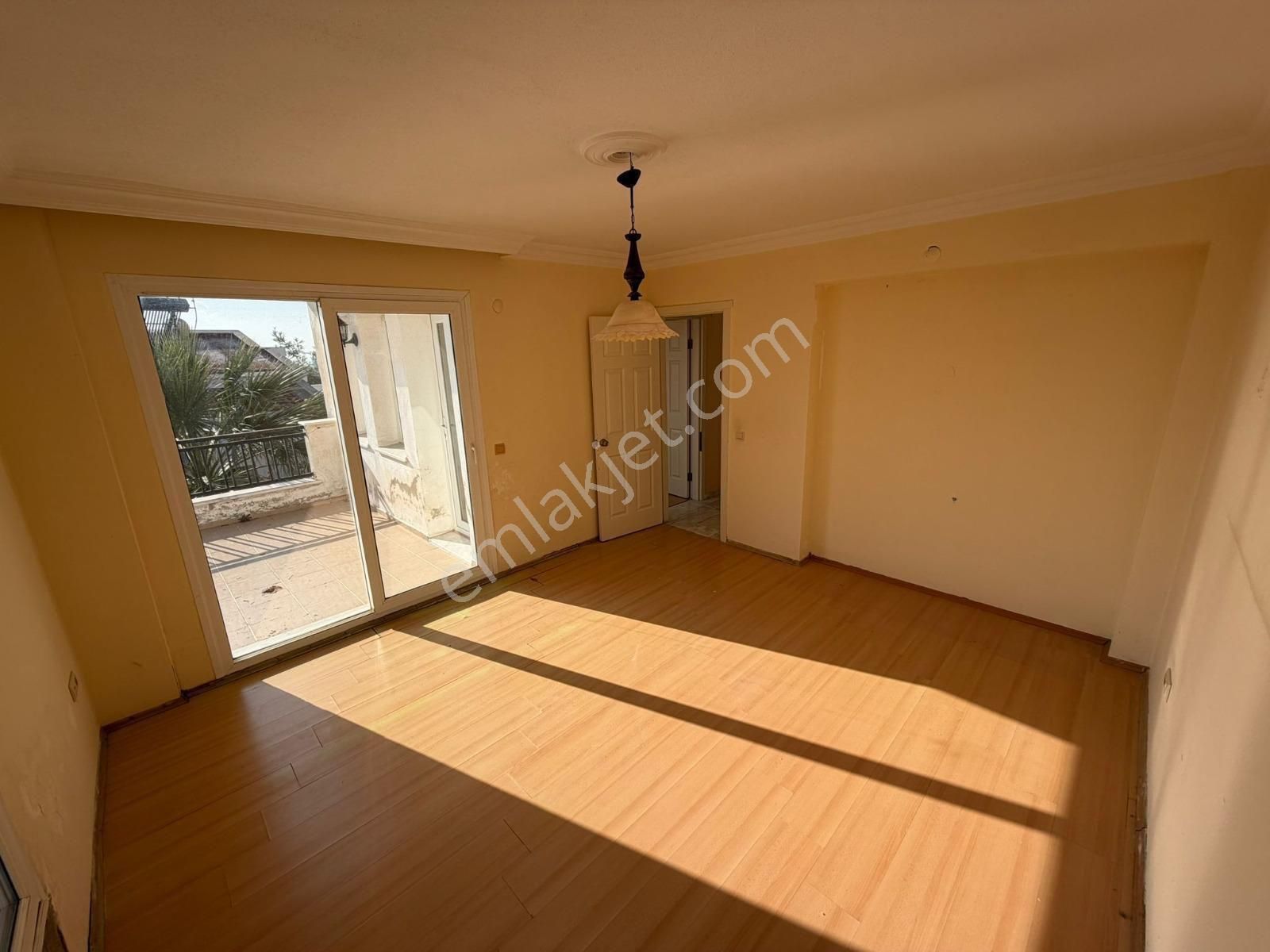 Kuşadası Kadınlar Denizi Manzaralı Plaja 900m 7+2 Fourleks 220m2 Satılık Villa - Görsel 18