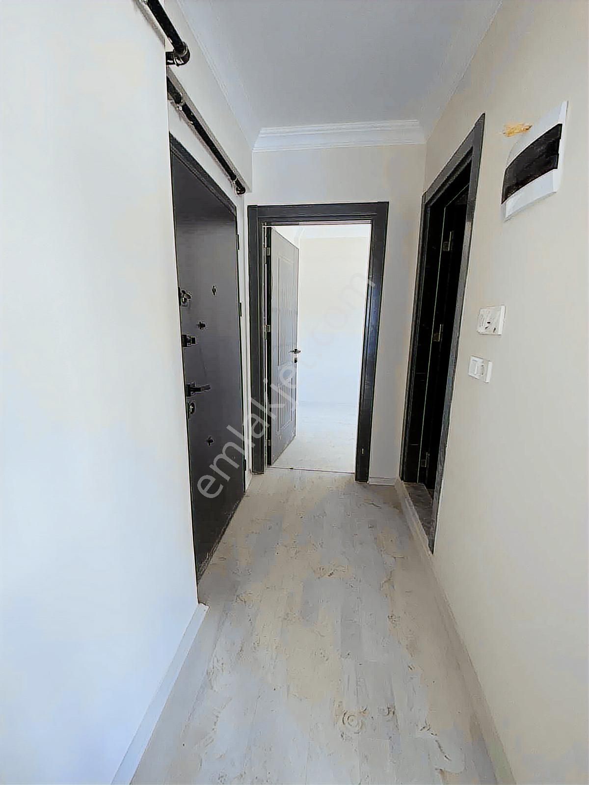 Asil Emlak'tan Cumhuriyet Ortaokulu Civ. 1+1 Satılık Sıfır Daire - Görsel 15