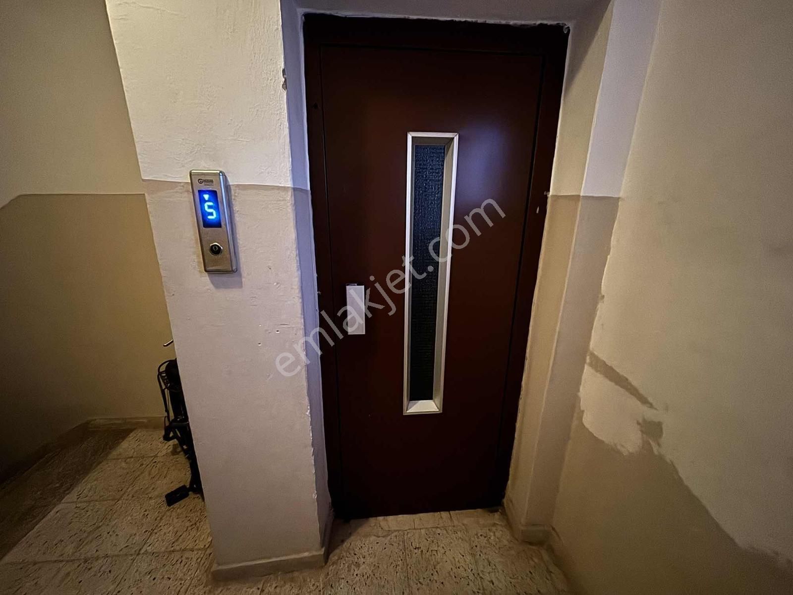 Ulusta 3+1 Temiz Eşyalı Asansörlü Kiralık Daire - Görsel 13