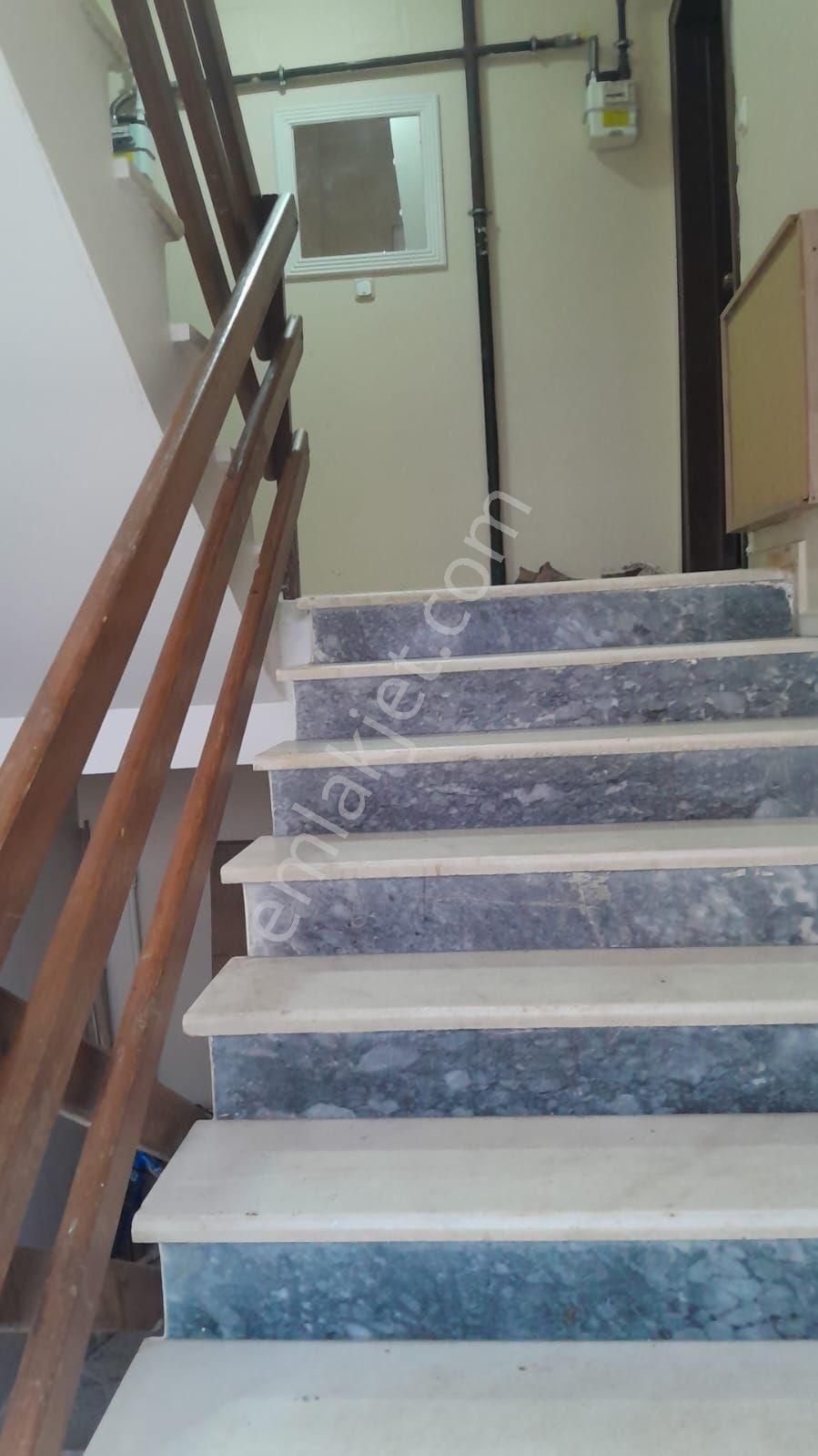 Selimpasa Güzelkent Sitesi Temiz Bakımlı Ferah 3+1 130 M2 Satılık Daire - Görsel 3