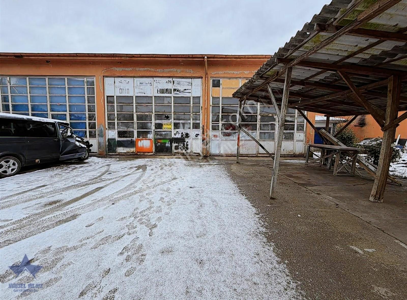 260 M2 Kullanıma Sahip Atılım Sanayi Sitesi'nde Kiralık İşyeri