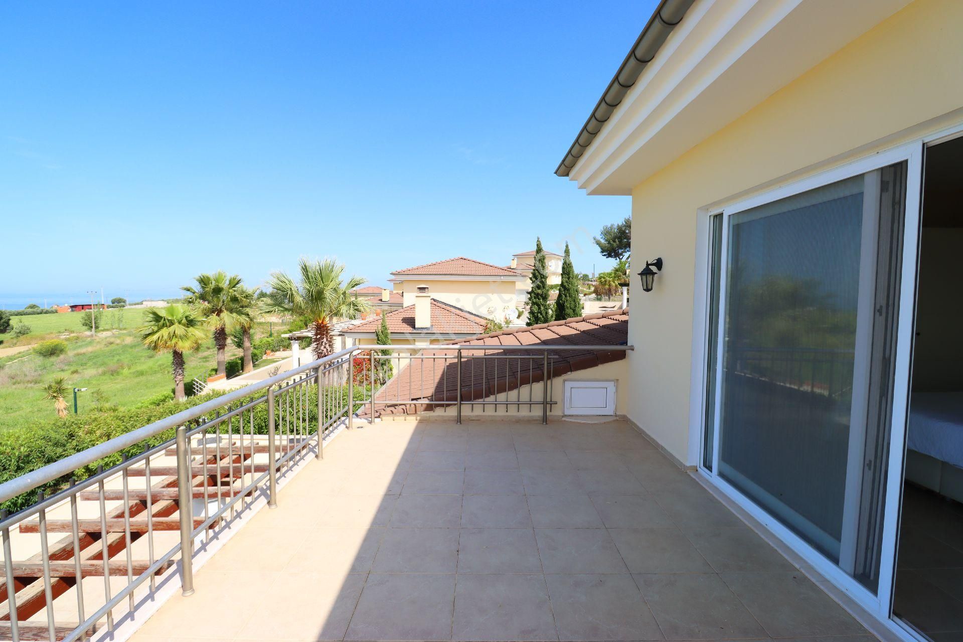 Fırsat İndirimle Kuşadası Nda 1.000 M2 Arsada Deniz Manzaralı 4+1 Havuzlu Müstakıl Satılık Vılla - Görsel 18