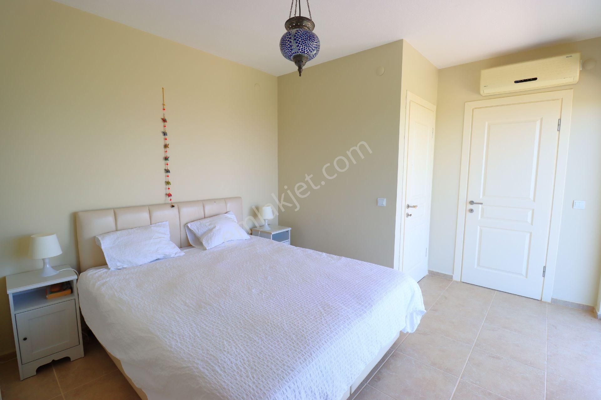 Fırsat İndirimle Kuşadası Nda 1.000 M2 Arsada Deniz Manzaralı 4+1 Havuzlu Müstakıl Satılık Vılla - Görsel 16