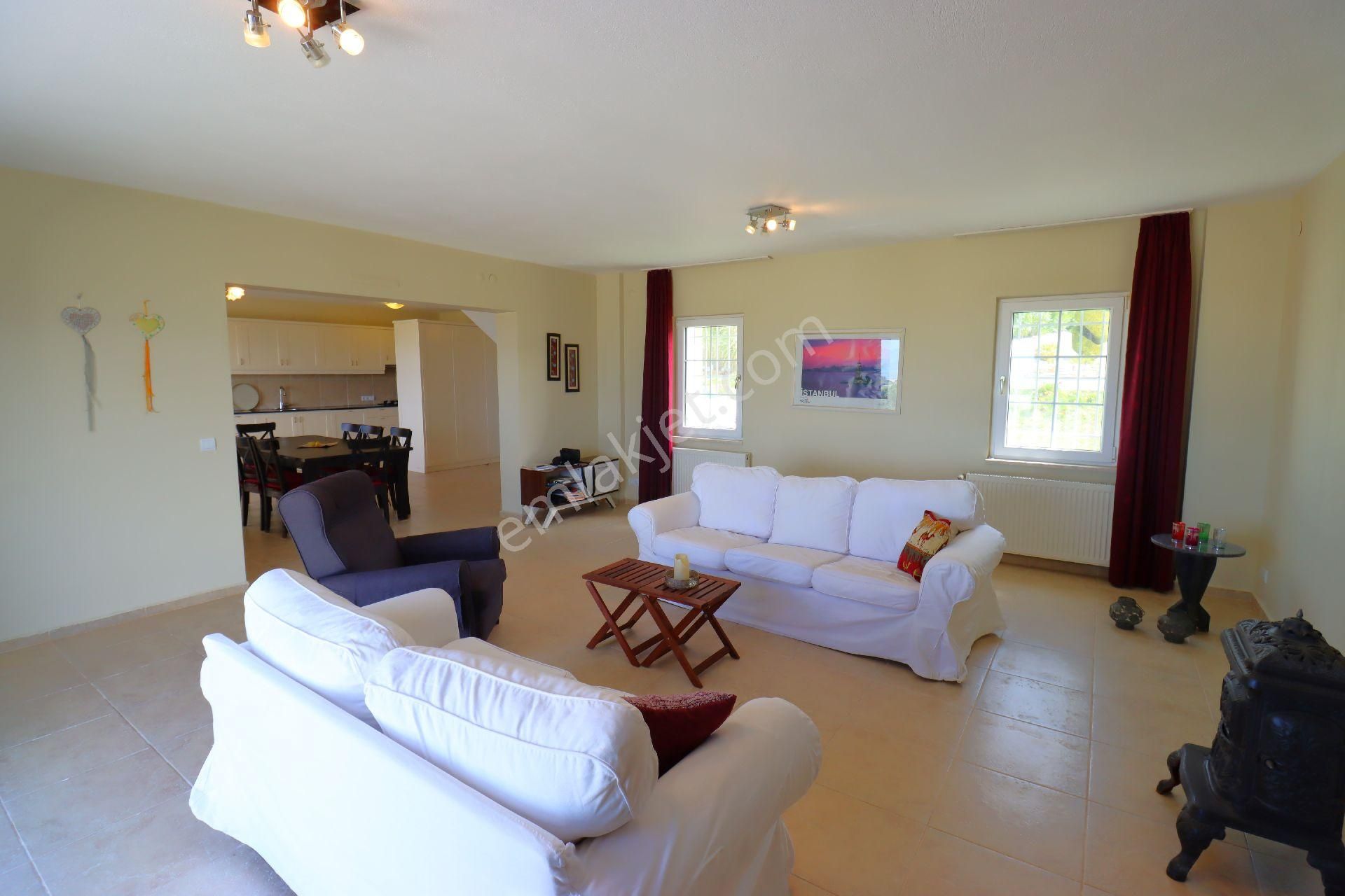 Fırsat İndirimle Kuşadası Nda 1.000 M2 Arsada Deniz Manzaralı 4+1 Havuzlu Müstakıl Satılık Vılla - Görsel 25