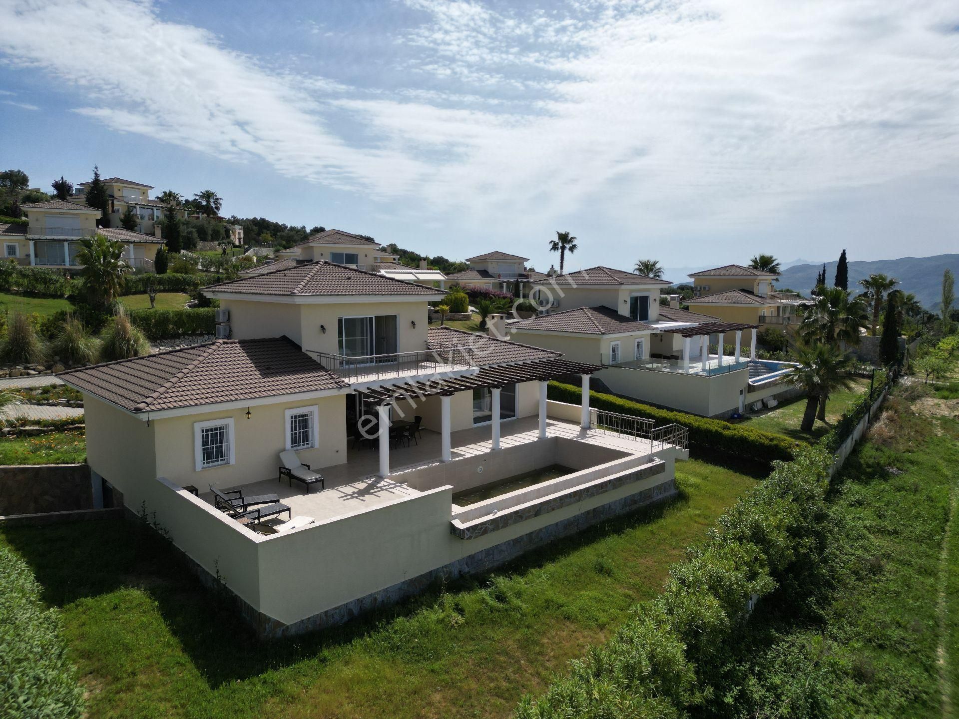 Fırsat İndirimle Kuşadası Nda 1.000 M2 Arsada Deniz Manzaralı 4+1 Havuzlu Müstakıl Satılık Vılla - Görsel 9