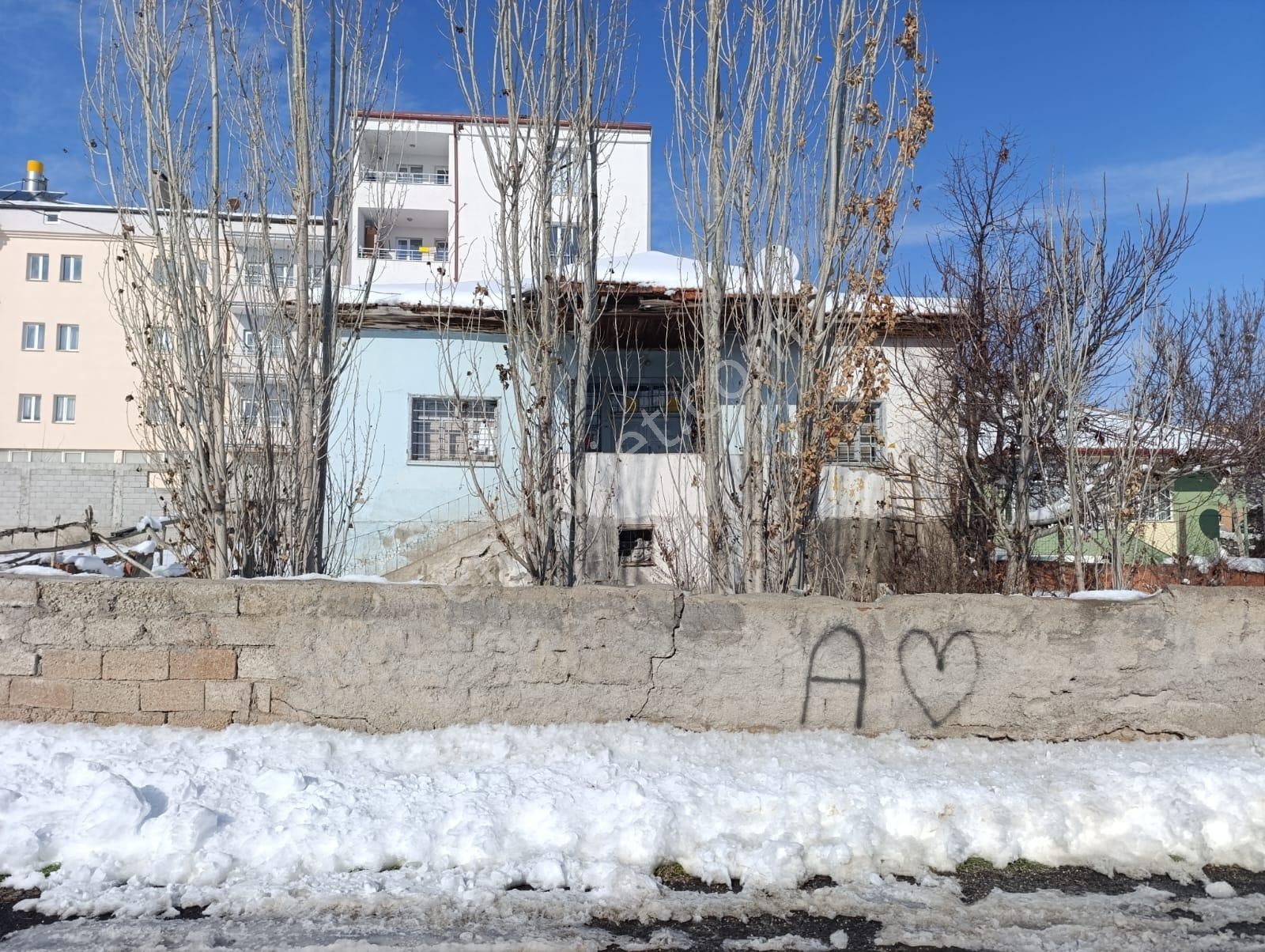 Hsk Rönesasn Emlaktan Gültekin Mahallesinde Arsa Fiyatına 1 Katlı Müstakil Ev - Görsel 3