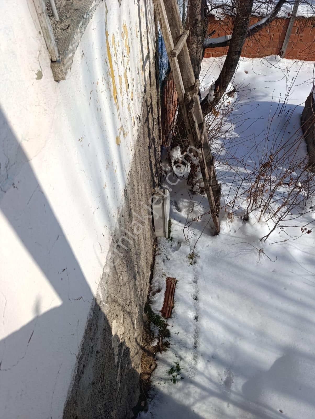 Hsk Rönesasn Emlaktan Gültekin Mahallesinde Arsa Fiyatına 1 Katlı Müstakil Ev - Görsel 4