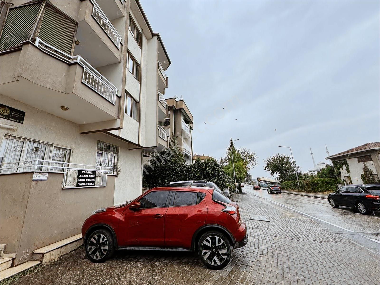 Beşevler Metro İstasyon Dibi İzmir Yoluna Cephe Kiralik Daire - Görsel 3