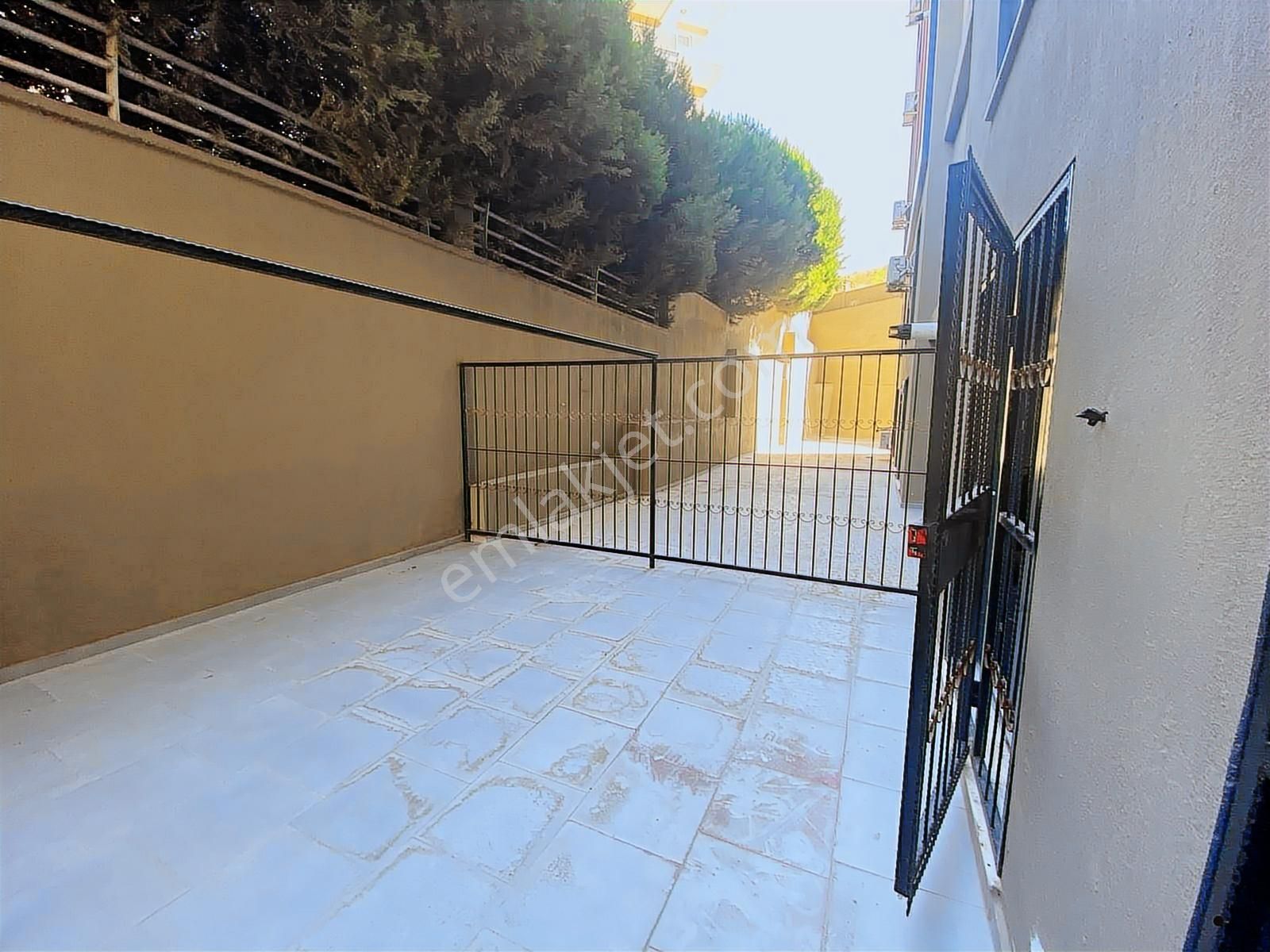 İzmir Buca Tınaztepe Mah (kuruçeşme) Eşyalı Kiralık 1+1 Daire - Görsel 22