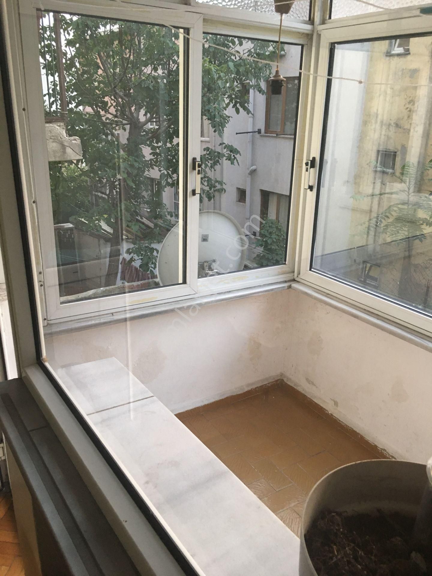 Sahibinden Eşyalı Harbiye Otobüs Durağının Bir Arka Sokağı Videolu - Görsel 17