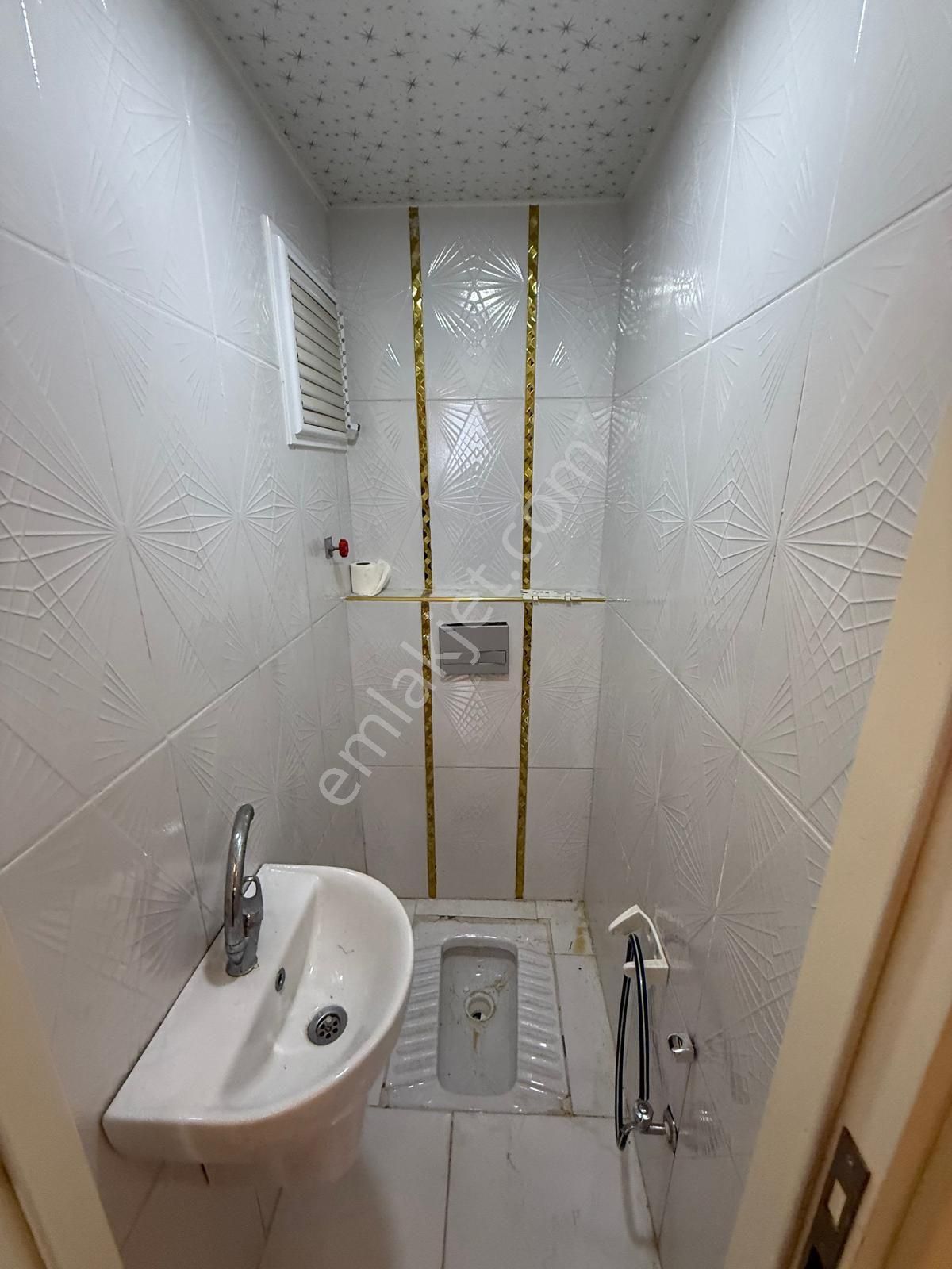 Yüzüncü Yılın Enn Merkezî Konumunda İskanlı K. Mutfak E. Banyolu 2+1 Daire - Görsel 19