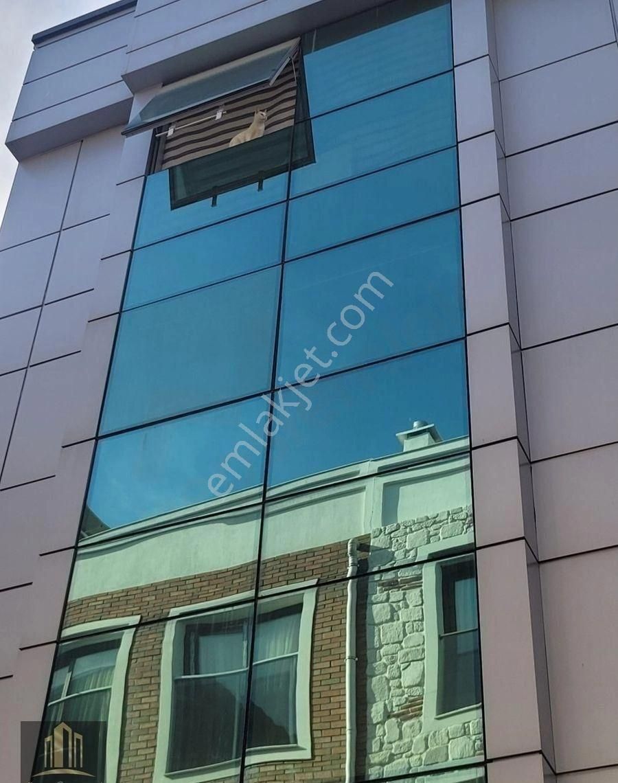 Kahramanlar'da 5 Yaşında Asansörlü,doğalgazlı 1+1 Kiralık Daire - Görsel 13