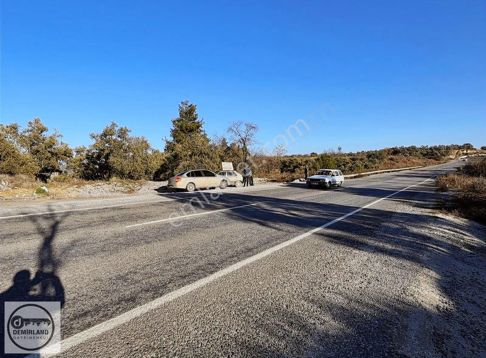 Demirland'dan Satılık Yatağan'da Kara Yoluna Sıfır Zeytinlik - Görsel 8