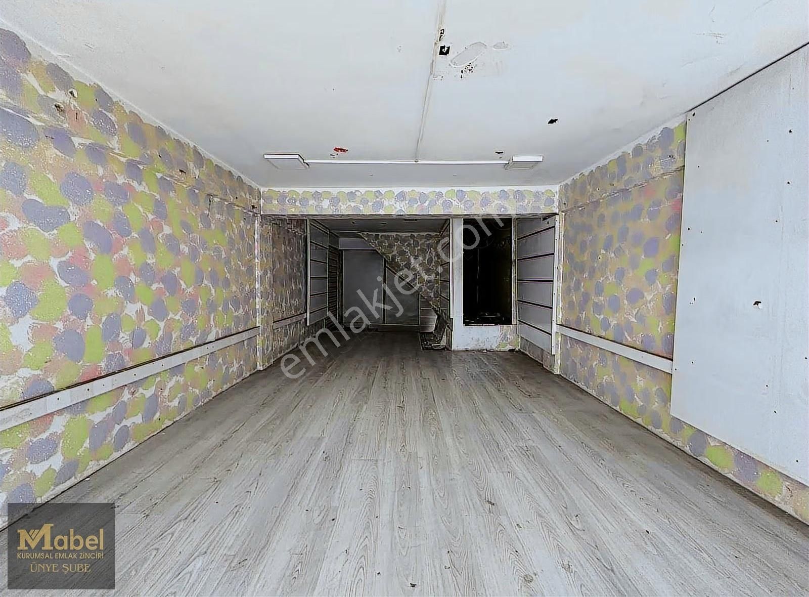 Mabelden Ünyenin Tam Nokta Lokasyonu**meydan Da**satılık İş Yeri - Görsel 2