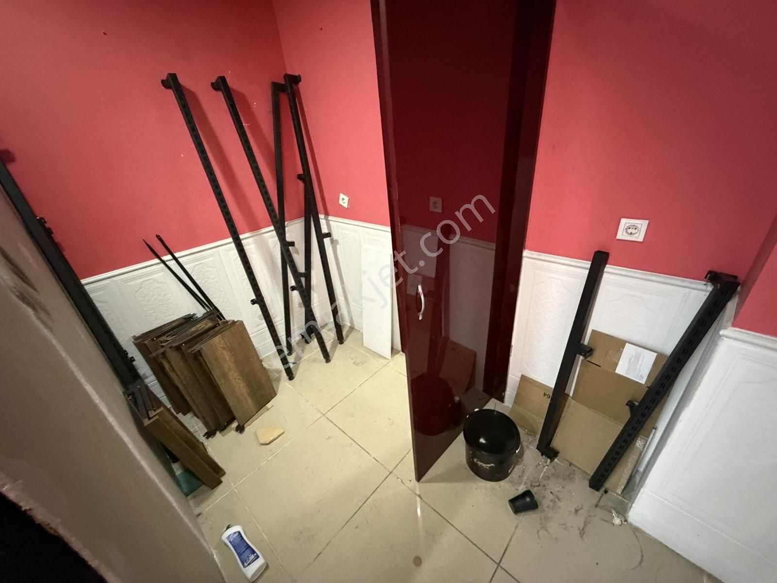 Real Home'dan İkitelli Caddesi Kiralık 45 M2 Düz Girişli Dükkan - Görsel 2