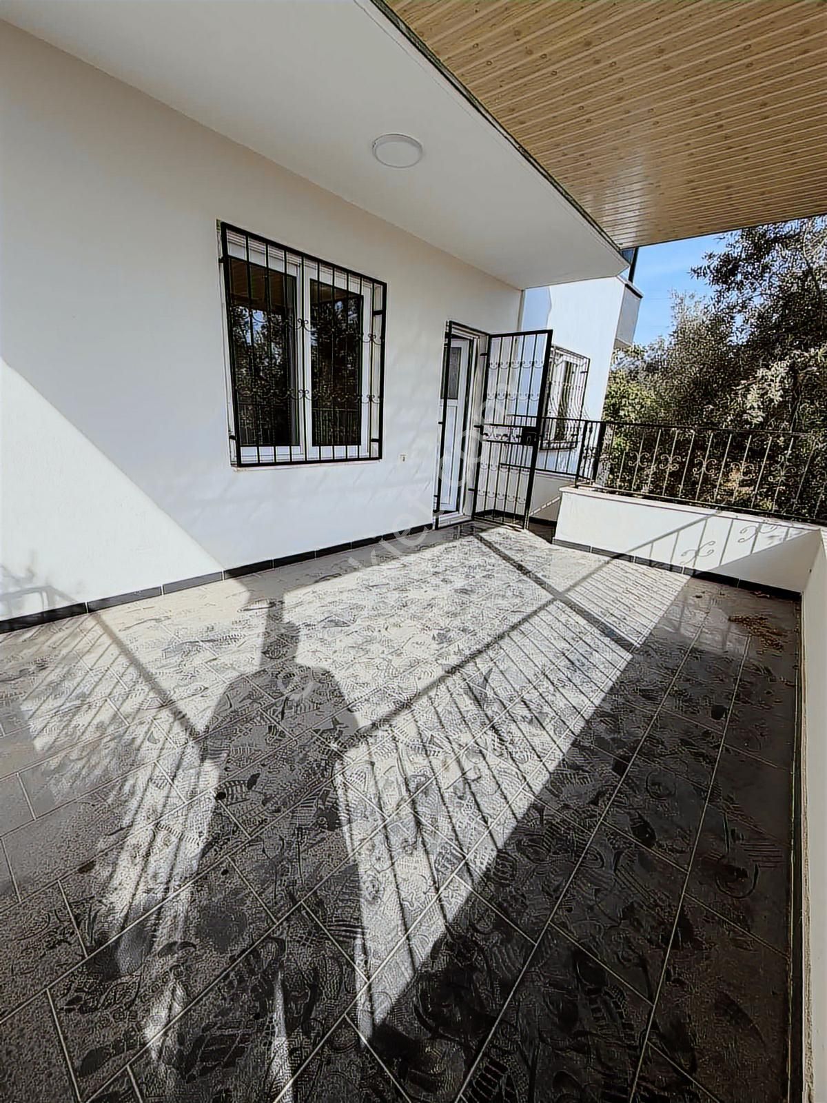 Mersin Erdemli De Satılık Mustakil Ev Deniz Manzaralı - Görsel 3