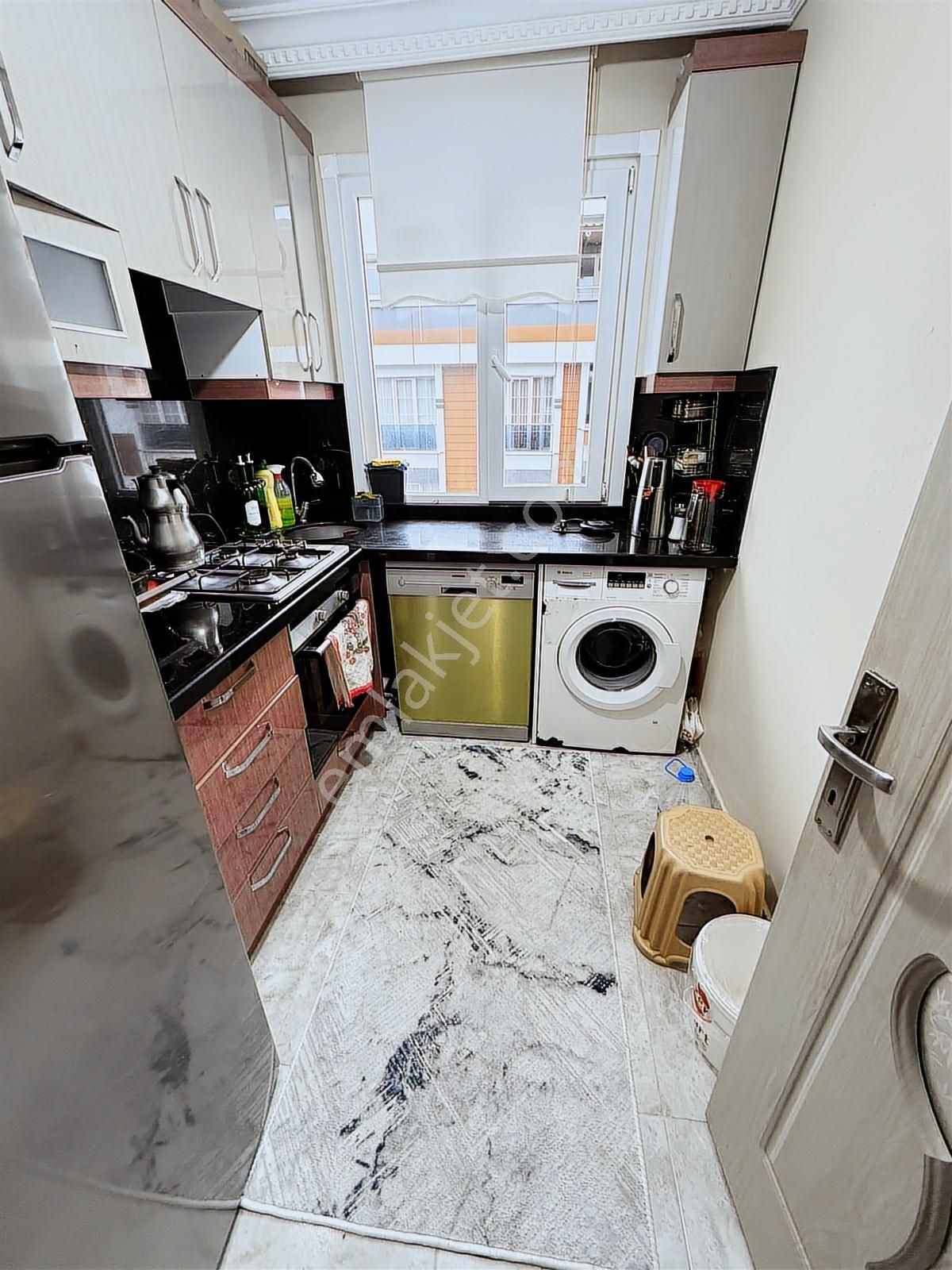 İkitelli Salı Pazarın'da 3+2 Satılık 135 Teraslı Asansörlü - Görsel 11