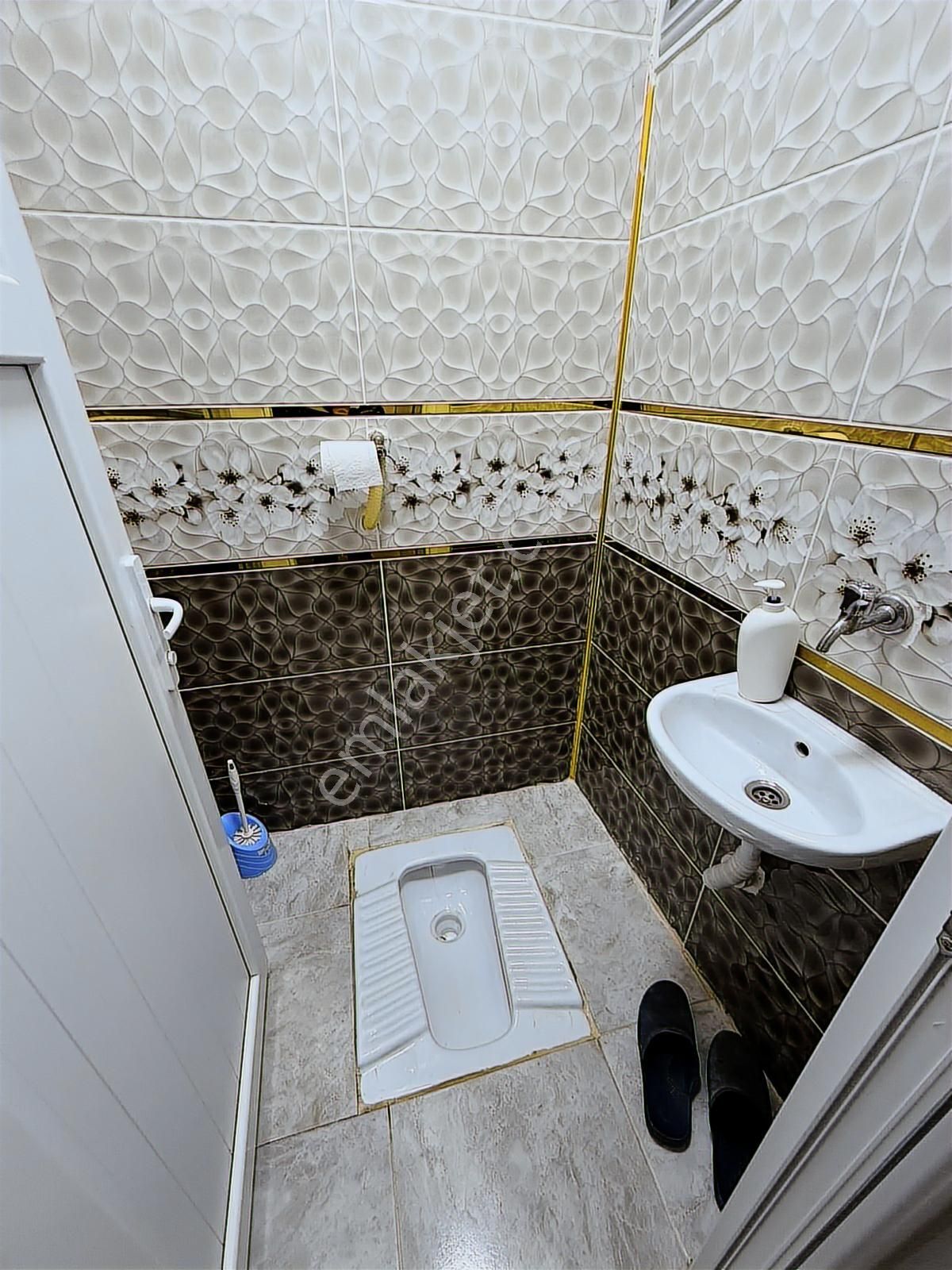 İkitelli Salı Pazarın'da 3+2 Satılık 135 Teraslı Asansörlü - Görsel 14