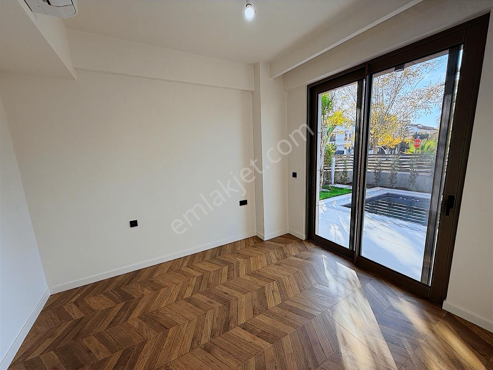 Denize Yakın Lüks Villa - Görsel 29