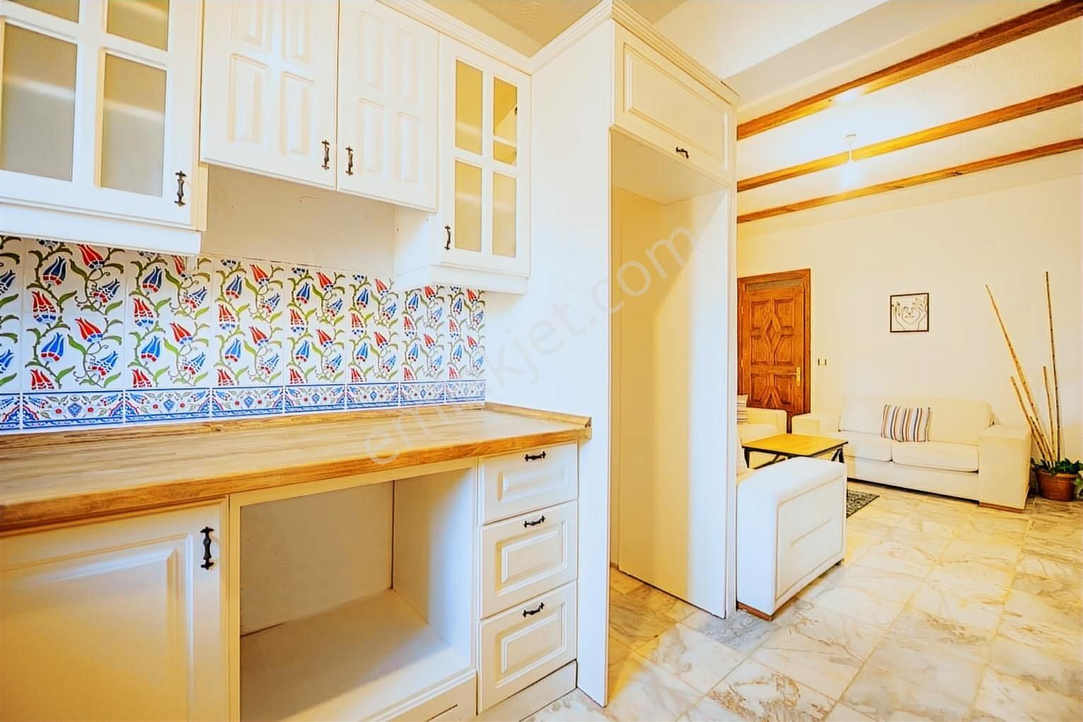 Kaya Köyde Şato Gibi Villa - Görsel 19