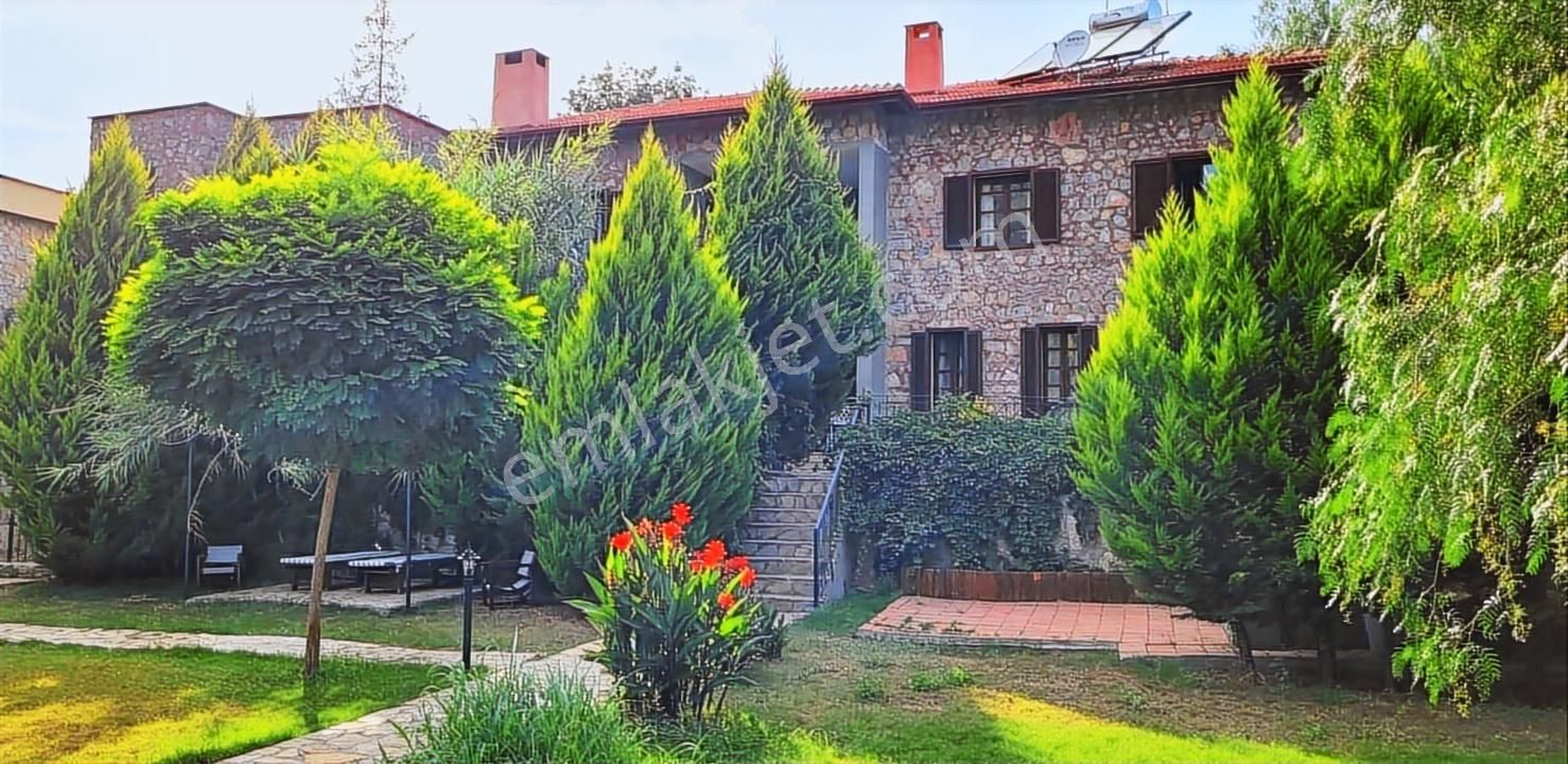 Kaya Köyde Şato Gibi Villa - Görsel 32