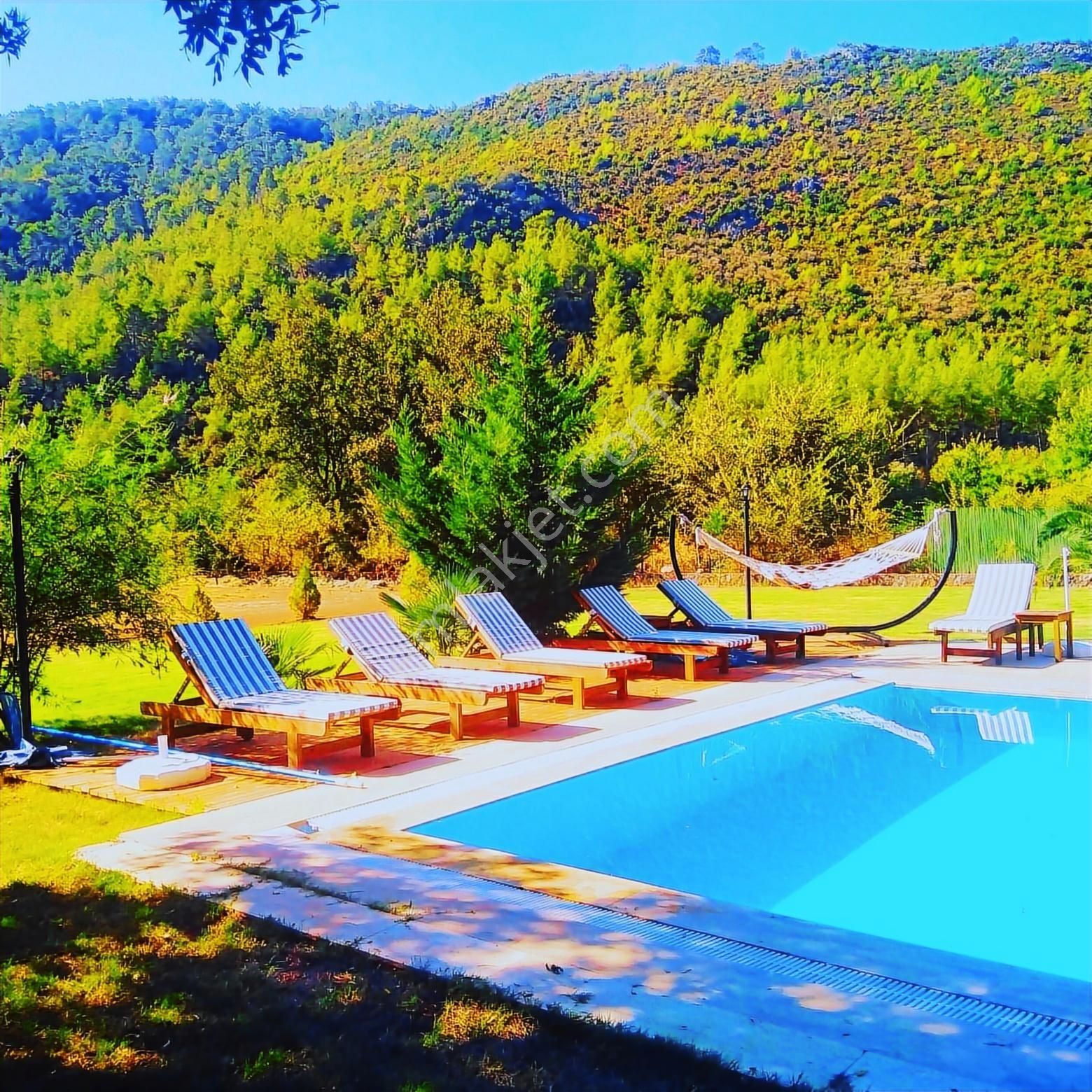 Kaya Köyde Şato Gibi Villa - Görsel 16