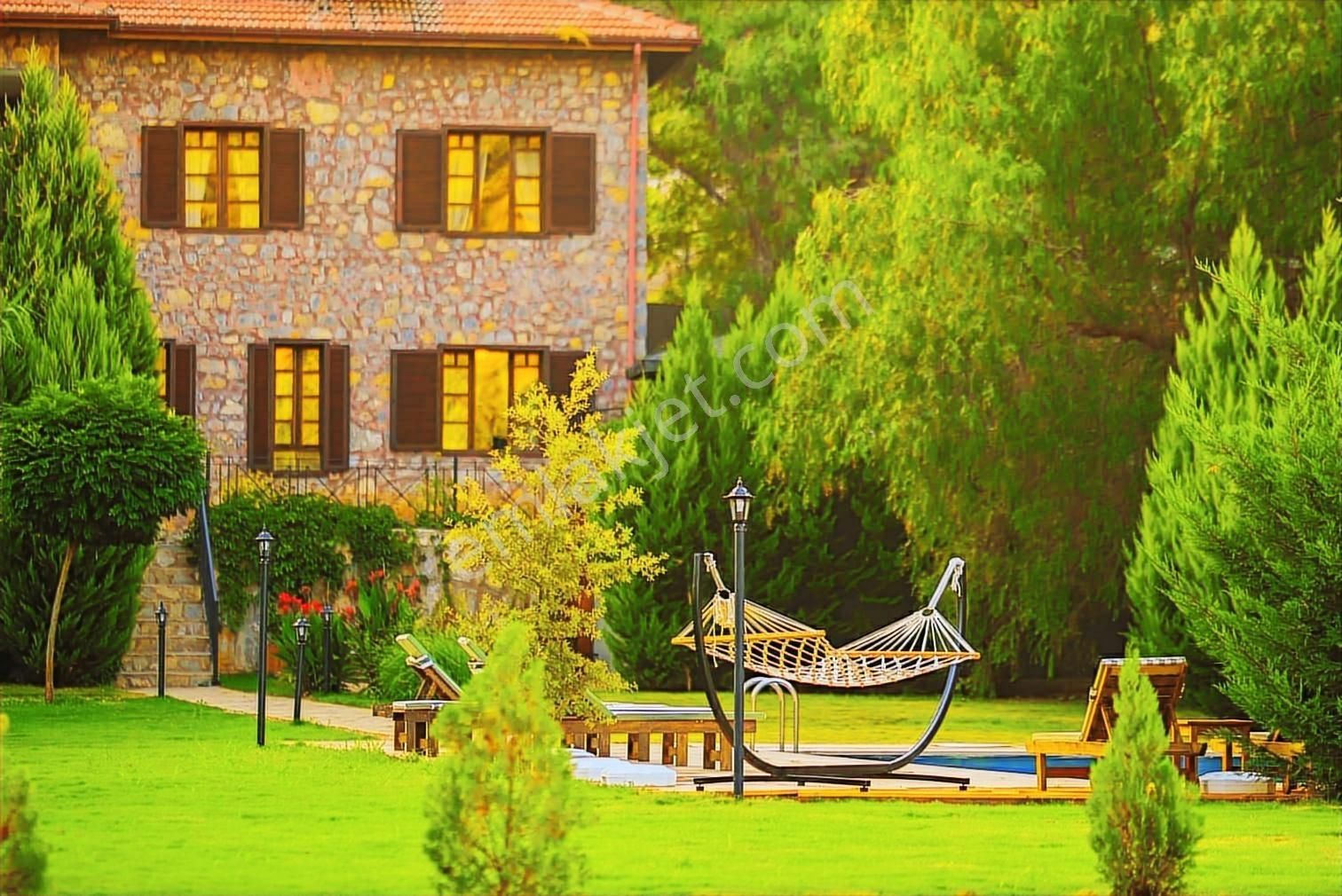 Kaya Köyde Şato Gibi Villa - Görsel 2