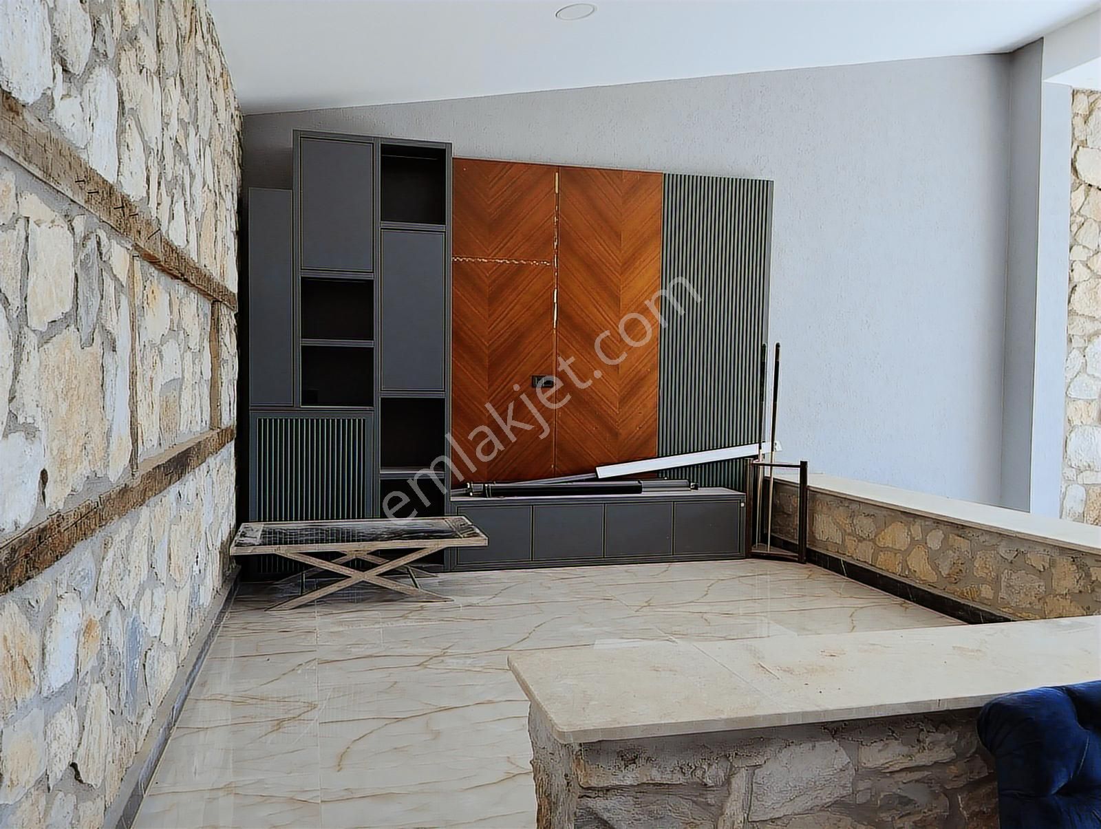 Bulvar Emlak'tan Satılık Mükemmel Manzaralı Taş Ev - Görsel 10