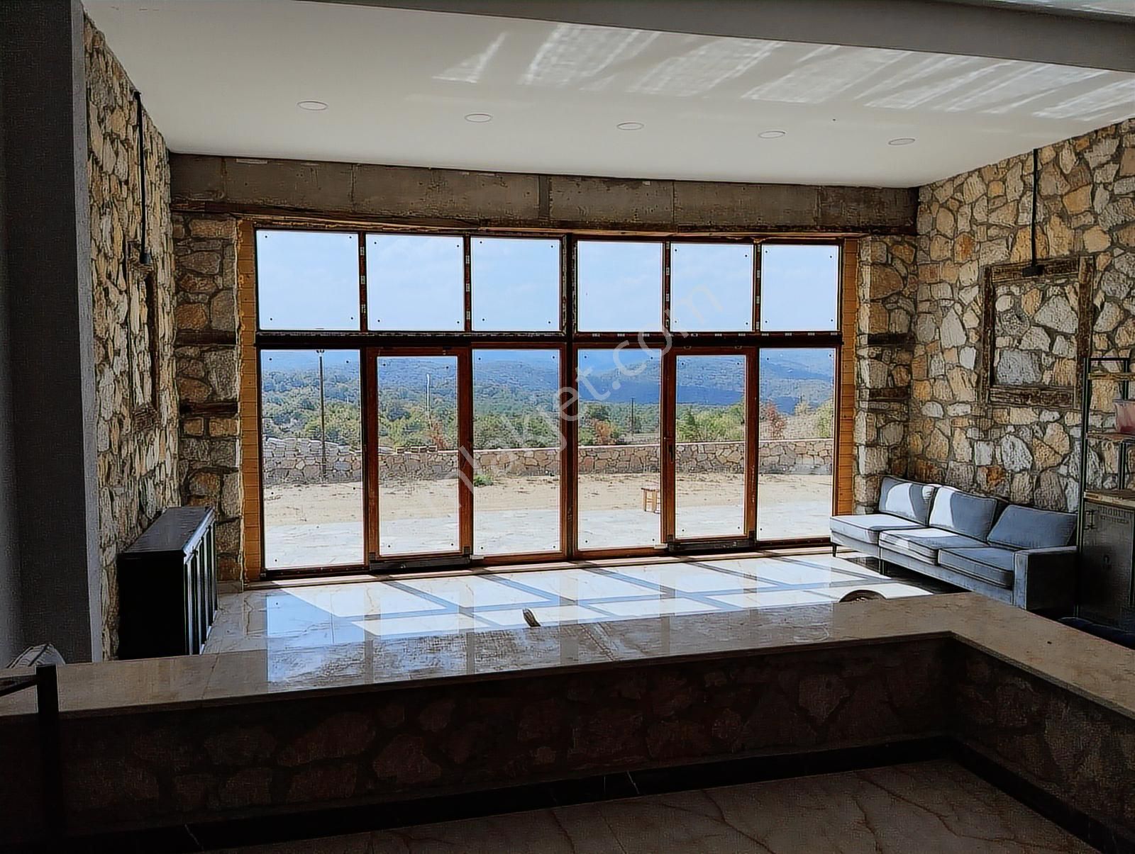 Bulvar Emlak'tan Satılık Mükemmel Manzaralı Taş Ev - Görsel 24