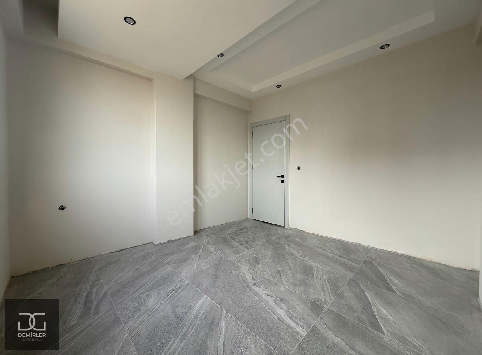 Demirler'den Şemikler'de Cadde Üstü Ferah 3+1 Satılık Daireler - Görsel 25