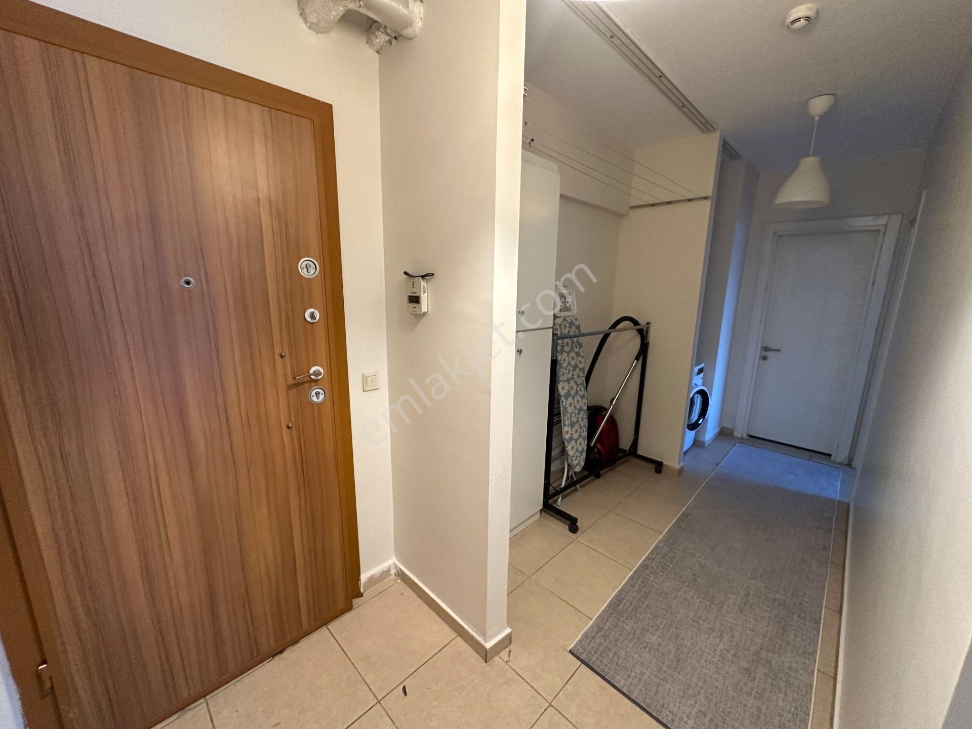 Zeytinburnu Sahilpark Konutları 1+1 Eşyalı Daire Kısmi Deniz Manzaralı - Görsel 16