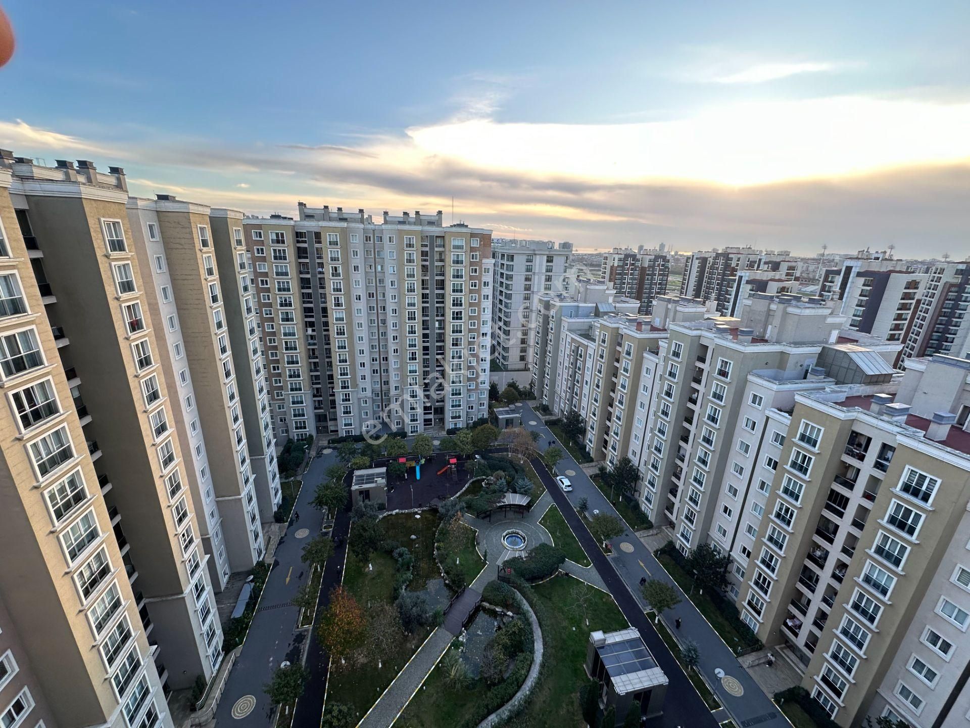 Zeytinburnu Sahilpark Konutları 1+1 Eşyalı Daire Kısmi Deniz Manzaralı