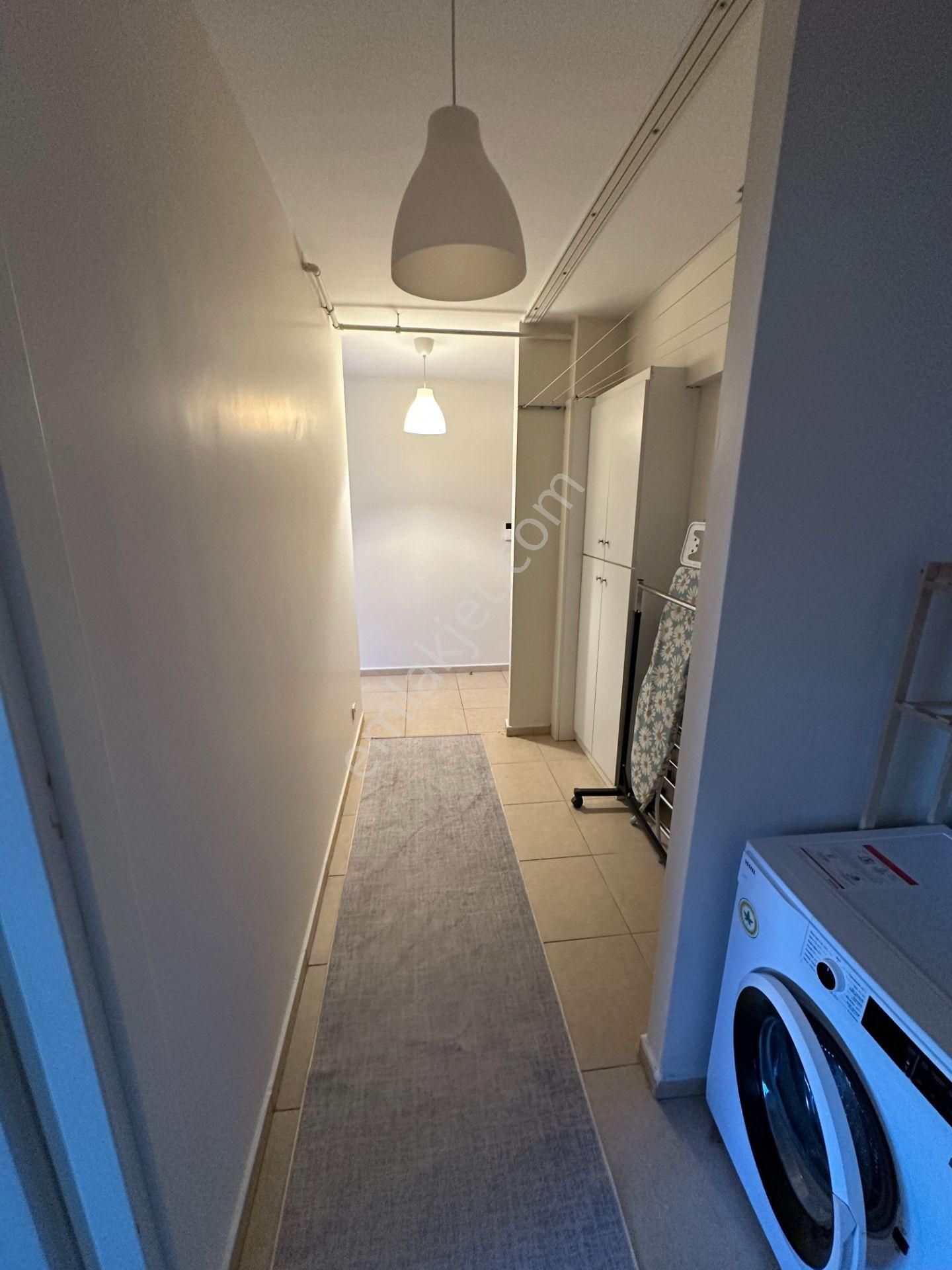 Zeytinburnu Sahilpark Konutları 1+1 Eşyalı Daire Kısmi Deniz Manzaralı - Görsel 18