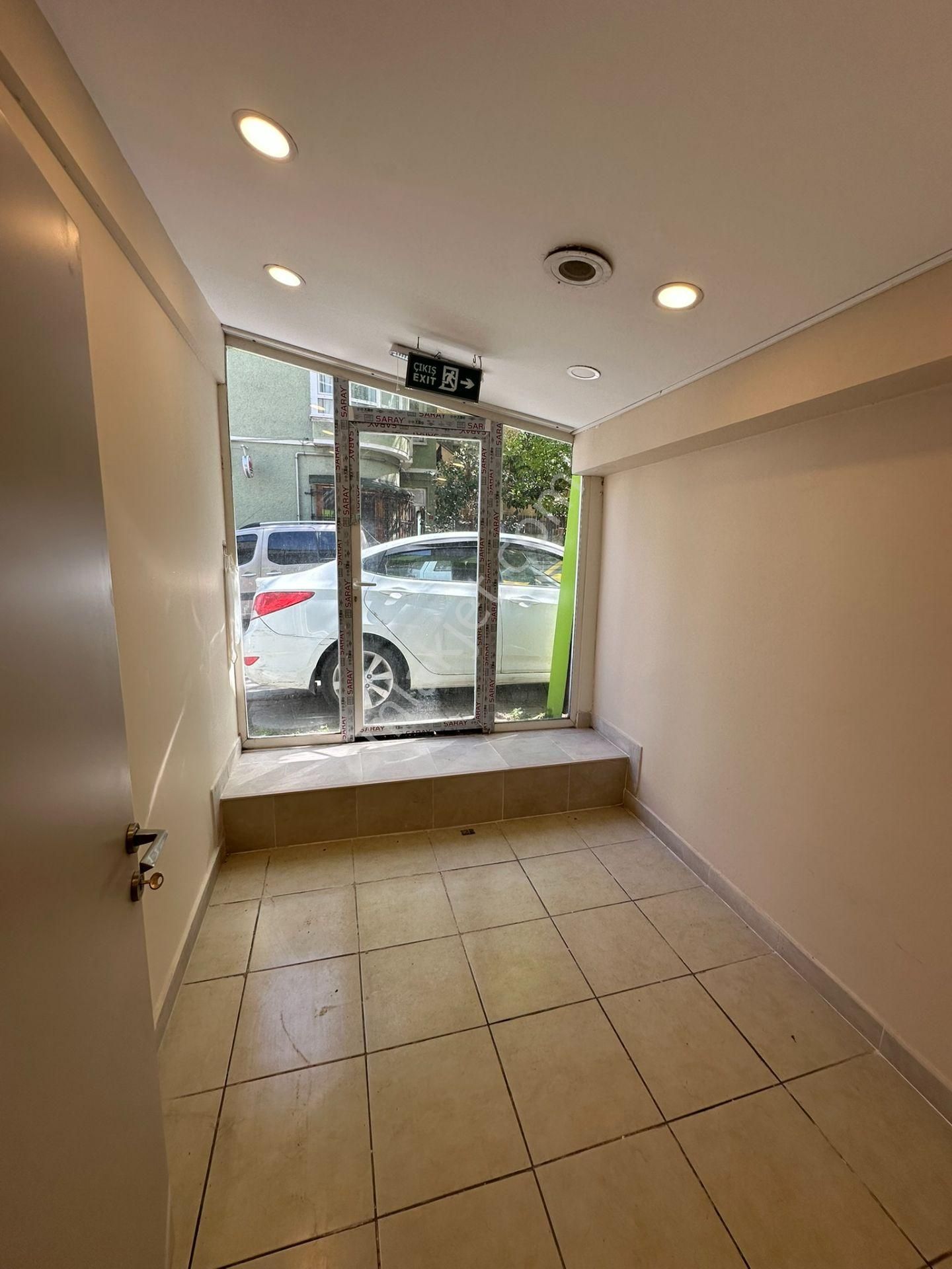 Sarıyer Merkez'de Köşe Konumlu Cadde Cepheli Extra Depo Alanlı - Görsel 6