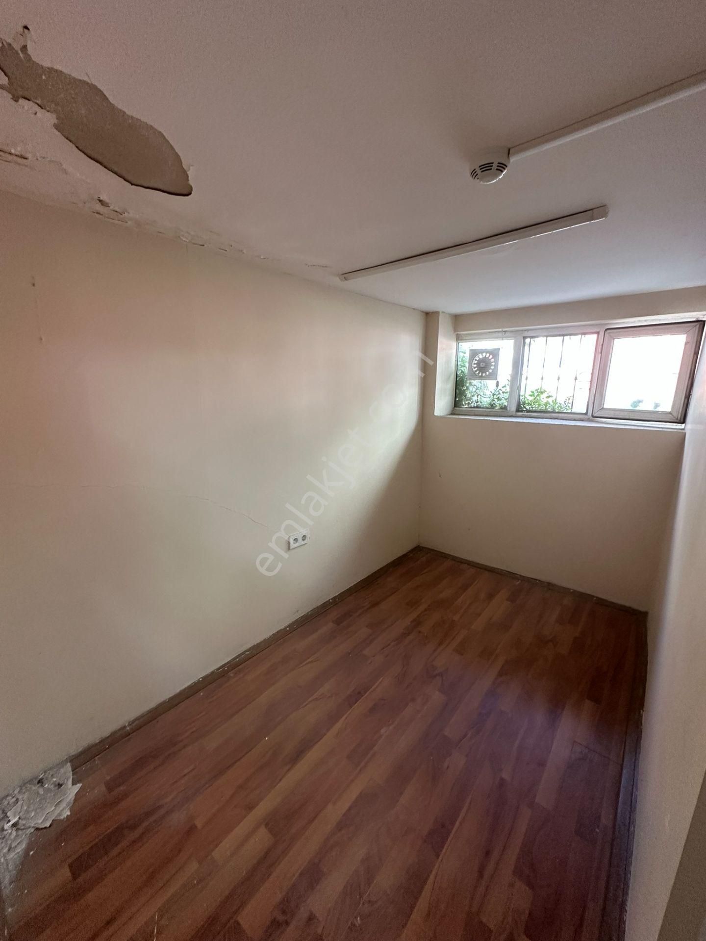 Sarıyer Merkez'de Köşe Konumlu Cadde Cepheli Extra Depo Alanlı - Görsel 17