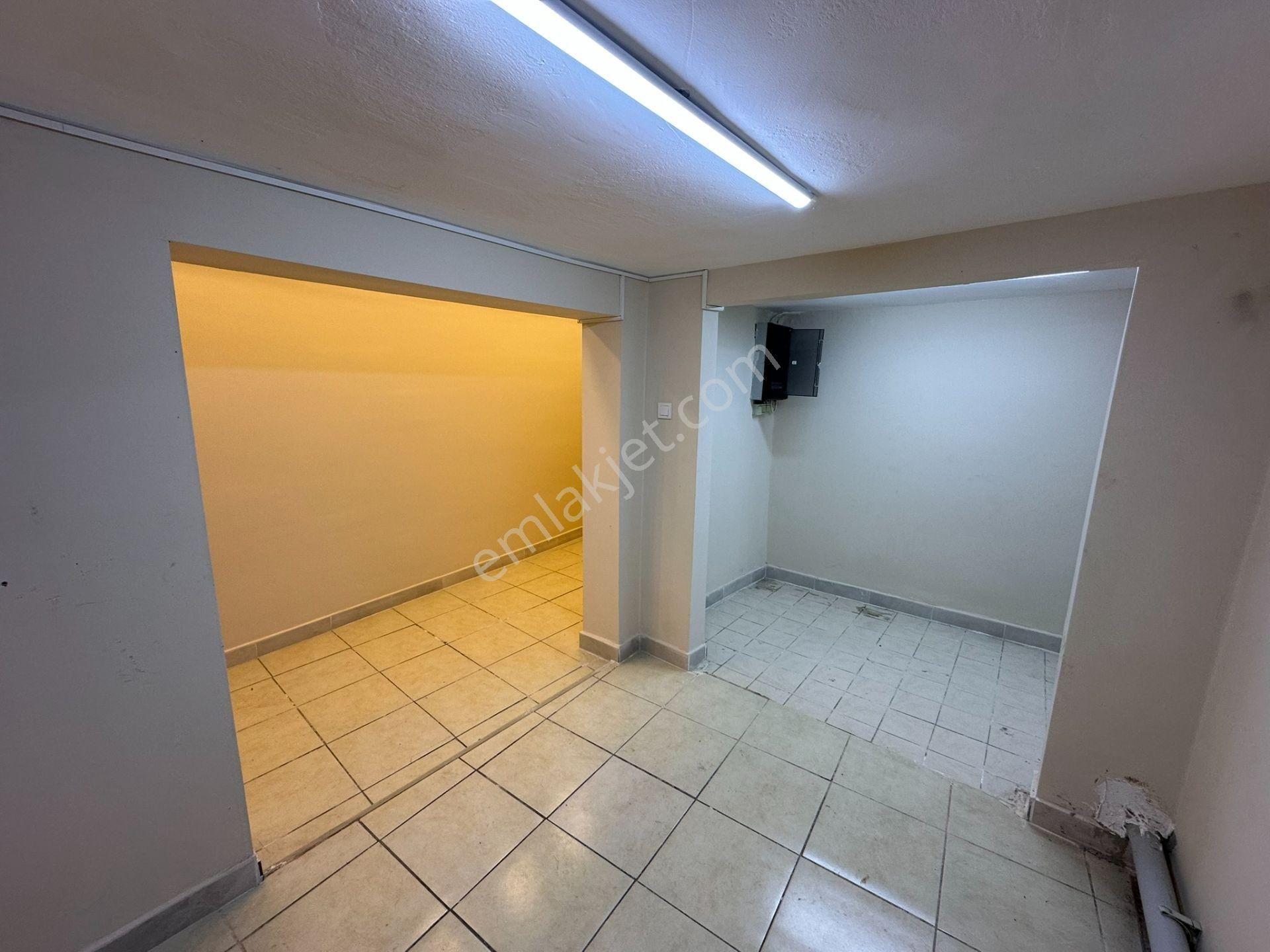 Sarıyer Merkez'de Köşe Konumlu Cadde Cepheli Extra Depo Alanlı - Görsel 14