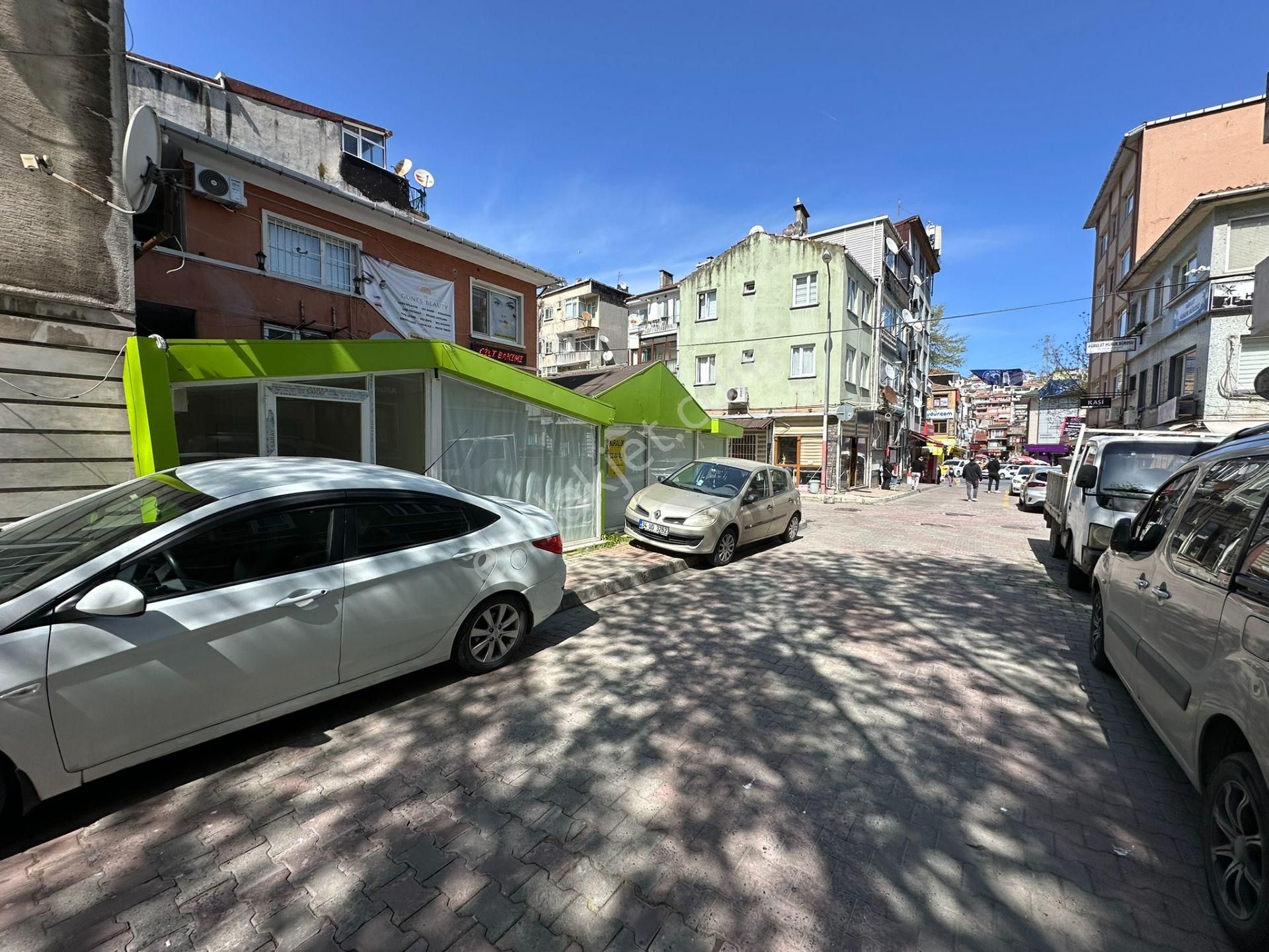Sarıyer Merkez'de Köşe Konumlu Cadde Cepheli Extra Depo Alanlı - Görsel 27