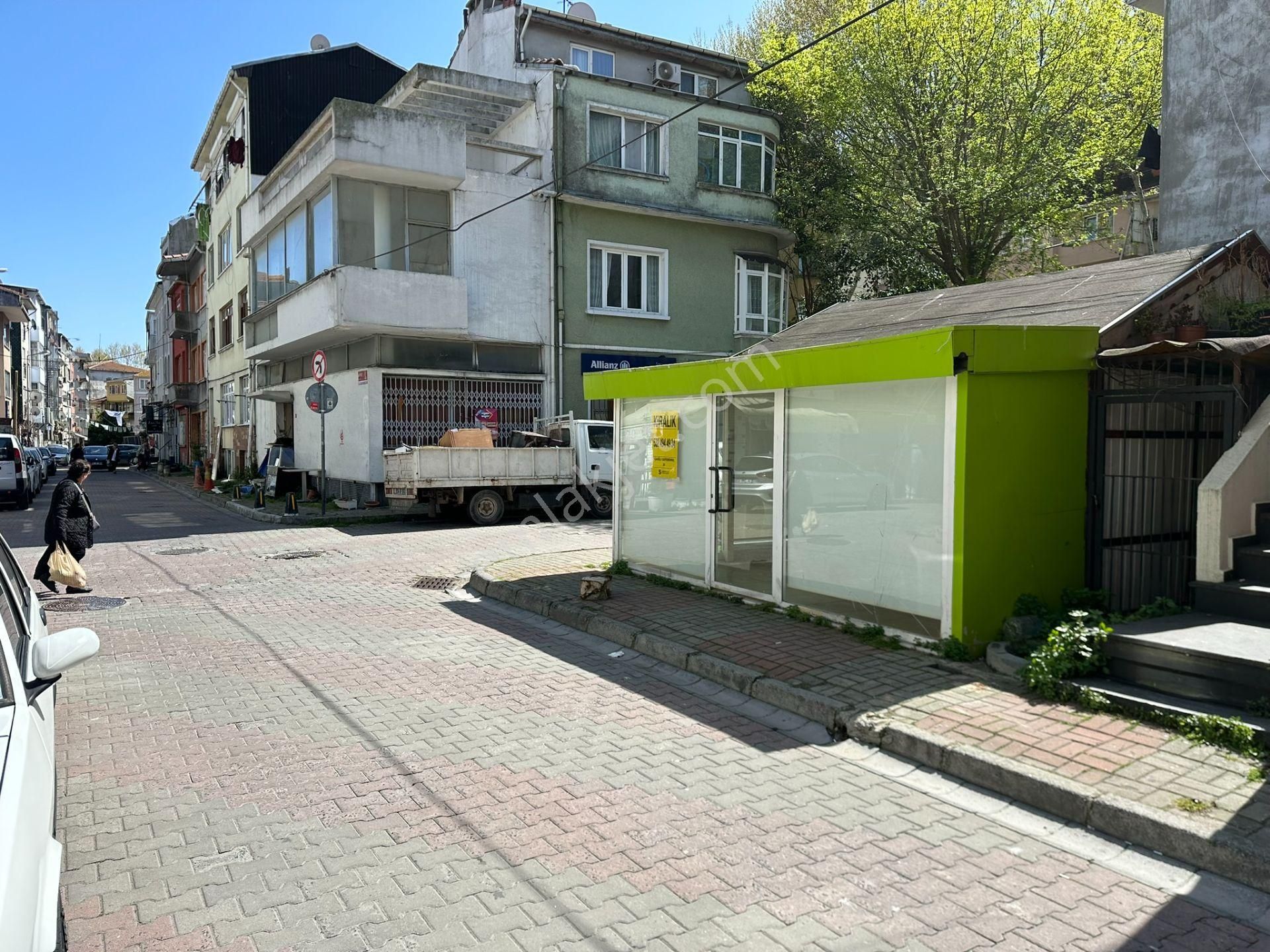 Sarıyer Merkez'de Köşe Konumlu Cadde Cepheli Extra Depo Alanlı - Görsel 28