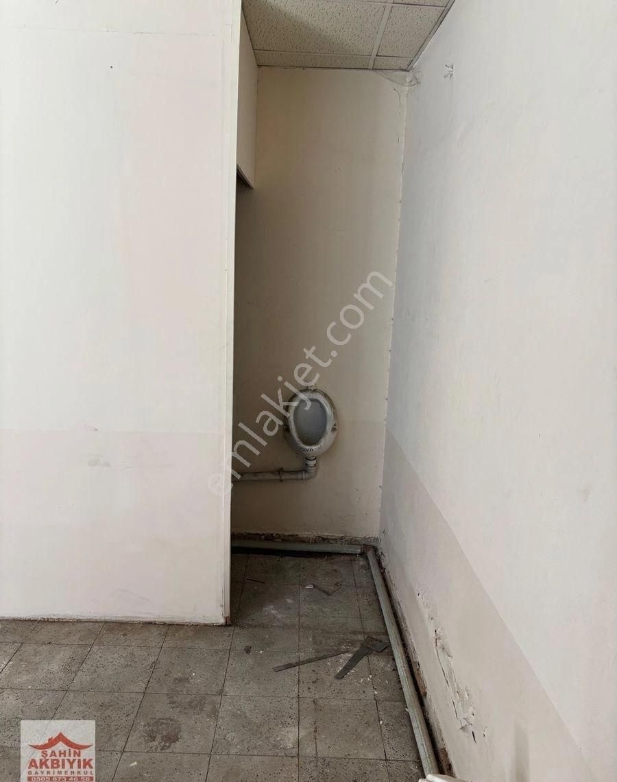 Bayraklı Adil Akçamlı Sok 23m2 İşyeri - Görsel 14