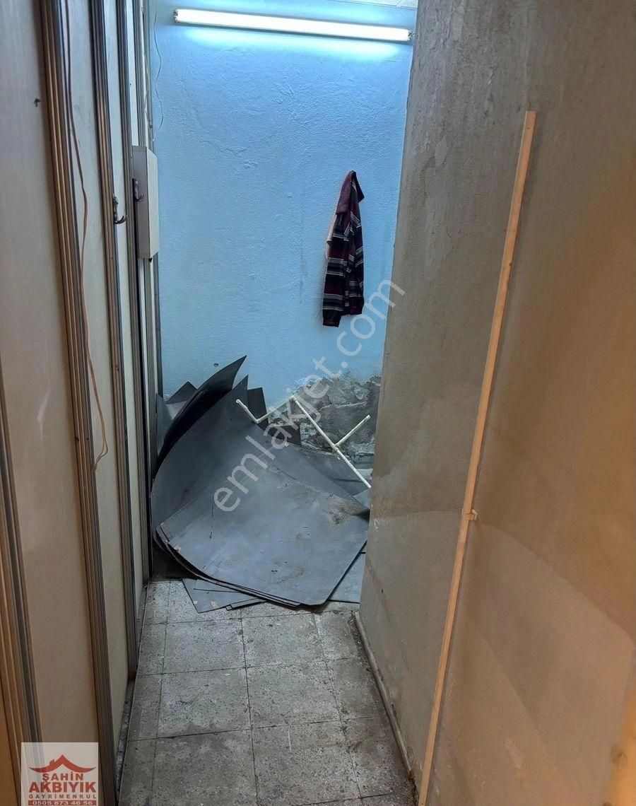 Bayraklı Adil Akçamlı Sok 23m2 İşyeri - Görsel 16