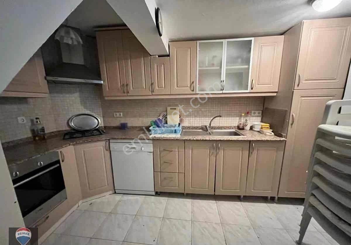 Plaja Yakın Migros Karşısı Kiralık Eşyalı Bahçeli Ev - Görsel 2