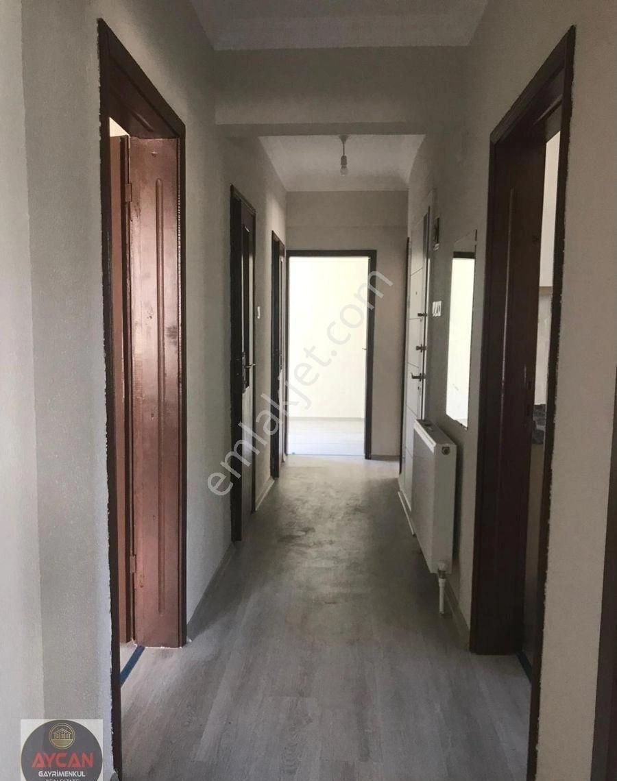 Aycan Gayrimenkulden Biga Cumhuriyet Mahallesinde 3+1 Kiralık Daire - Görsel 14