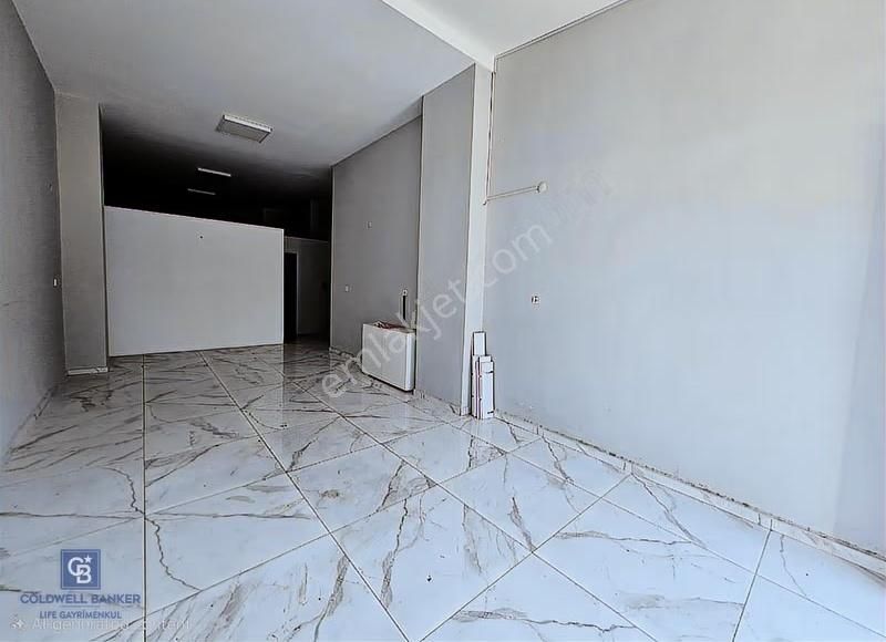 Çiğli Yeni Mahallede 70 M² Merkezi Konumda Kiralık Dükkan - Görsel 14
